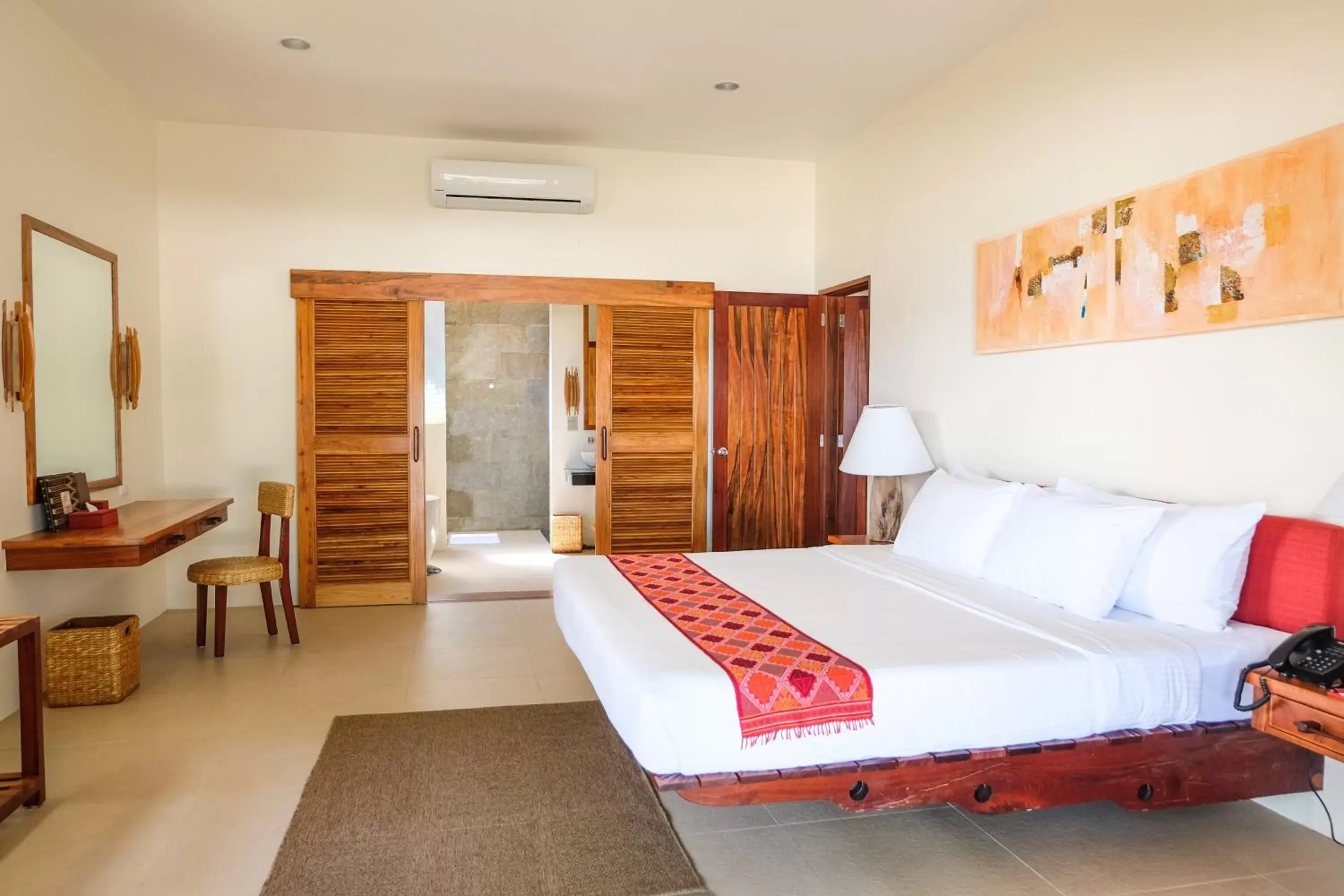 Bedroom, Bed in Bluewater Maribago Beach Resort