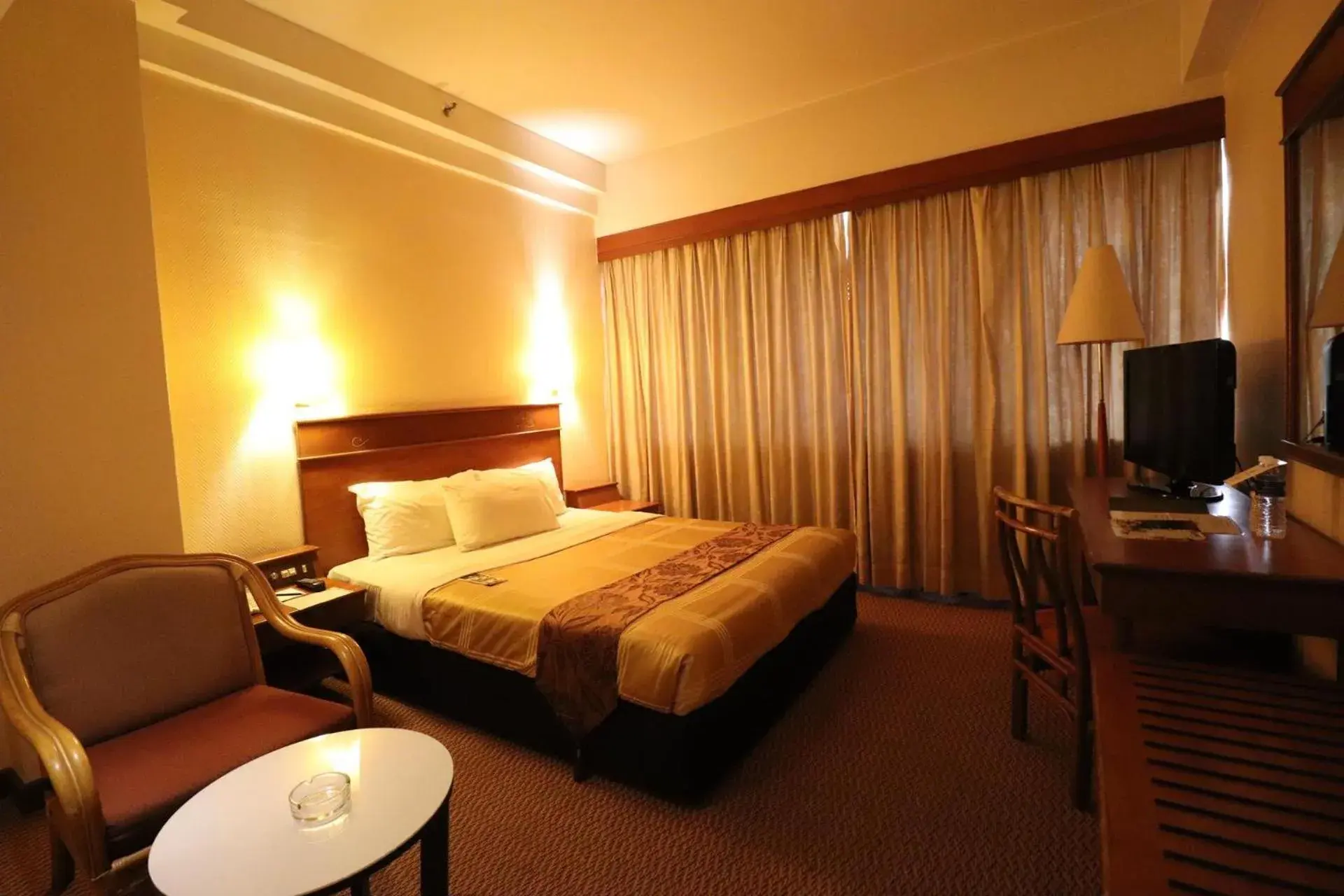 Bedroom, Bed in Hotel Grand Continental Kuala Lumpur