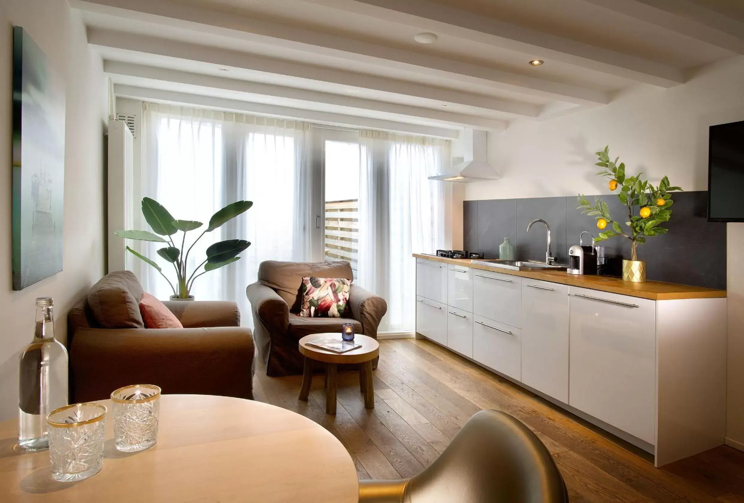 Kitchen/Kitchenette in Haarlem Hotel Suites