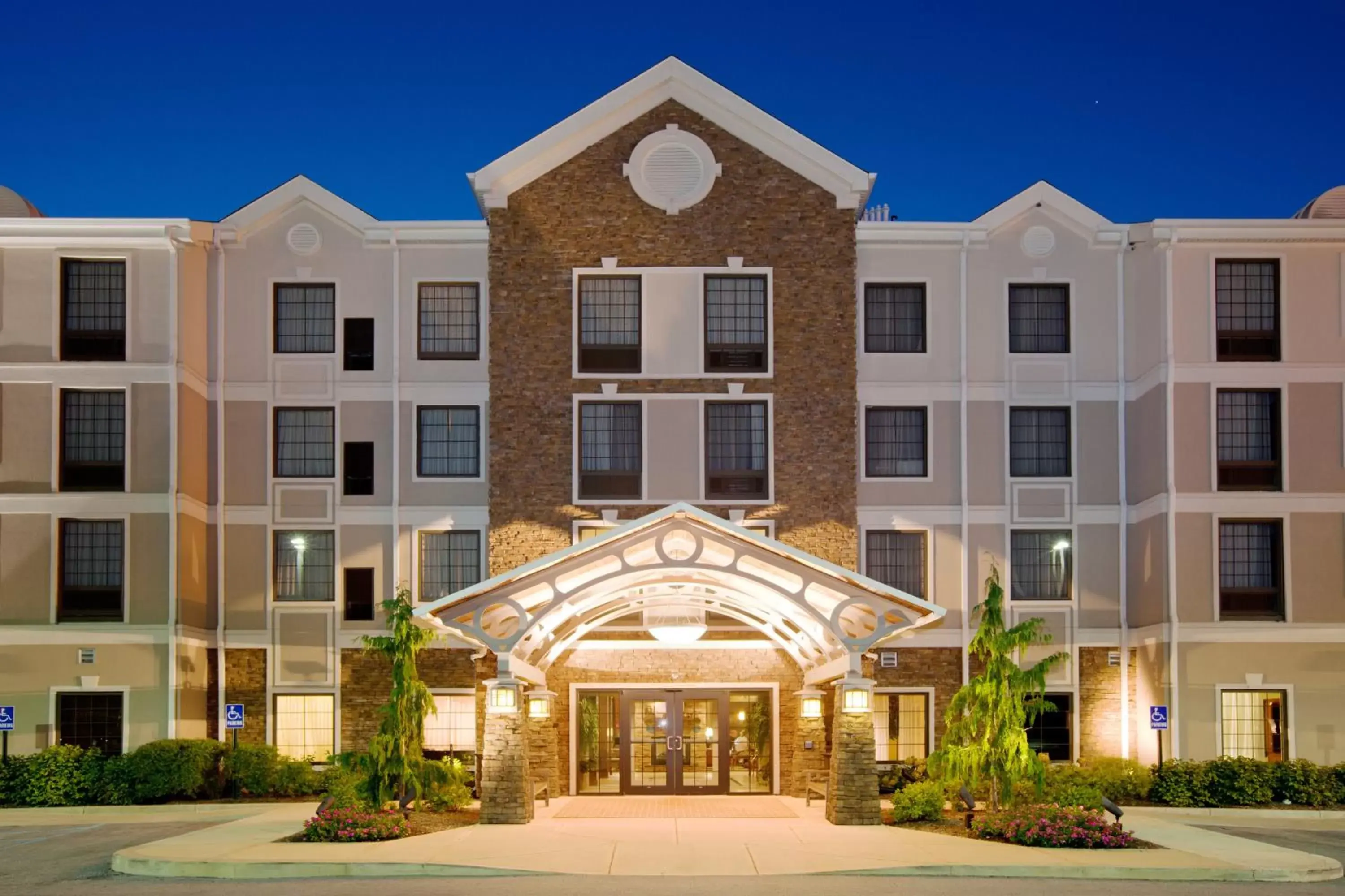 Property Building in Staybridge Suites Indianapolis-Airport, an IHG Hotel