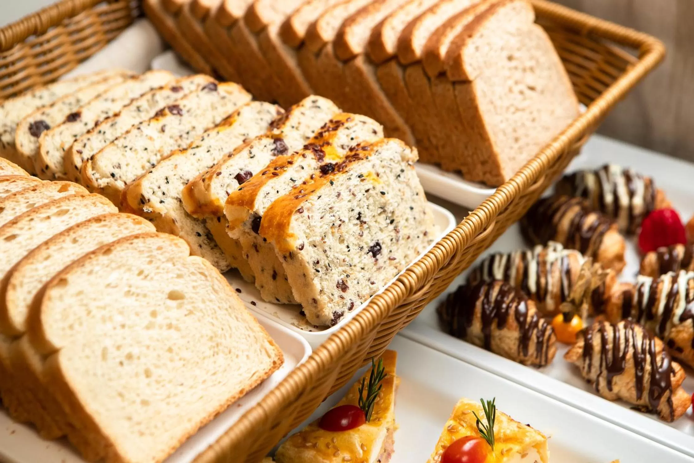 Continental breakfast in Hotel Villa Lobos Spa Romantik