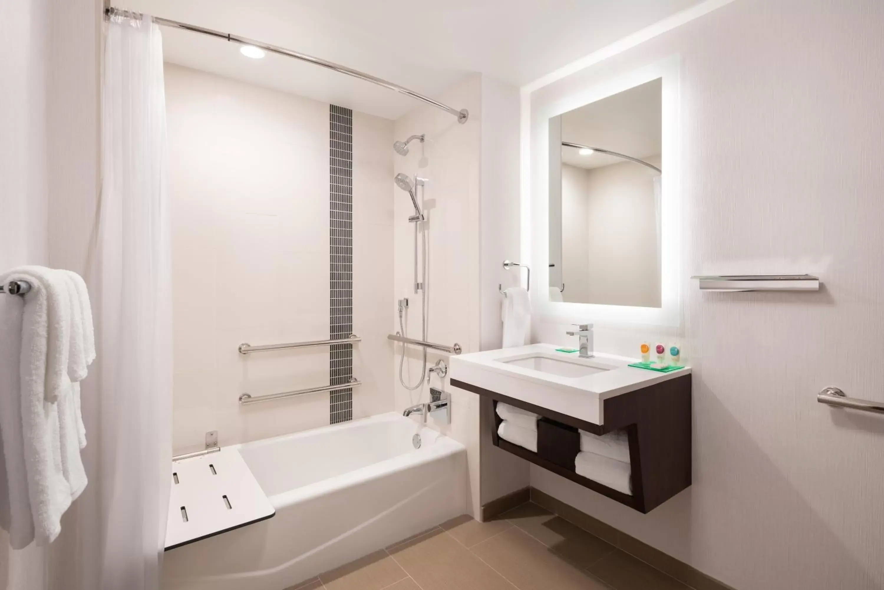 King Room with Accessible Tub - Disability Access in Hyatt Place San Francisco/Downtown
