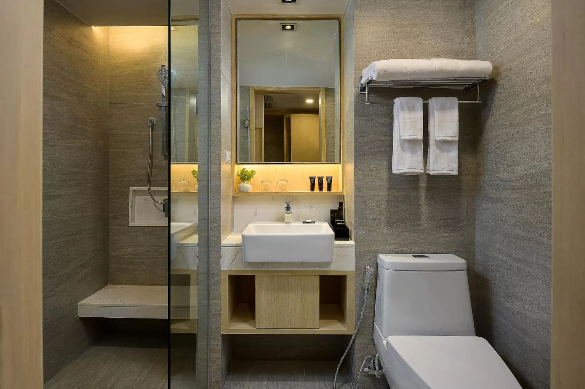 Shower, Bathroom in Eleven Hotel Bangkok Sukhumvit 11