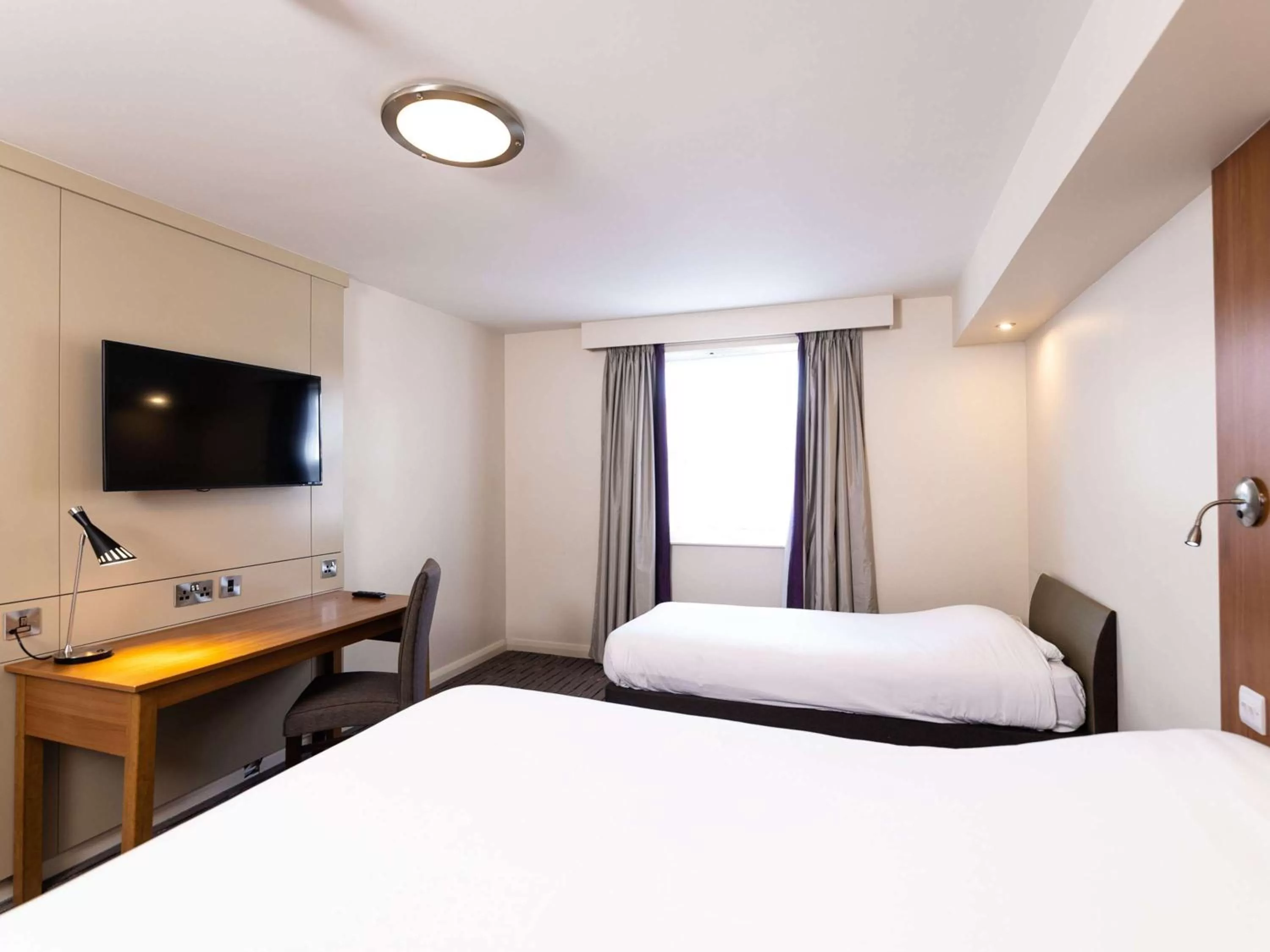 Standard Double Room with Single Bed in ibis Coleraine Riverside