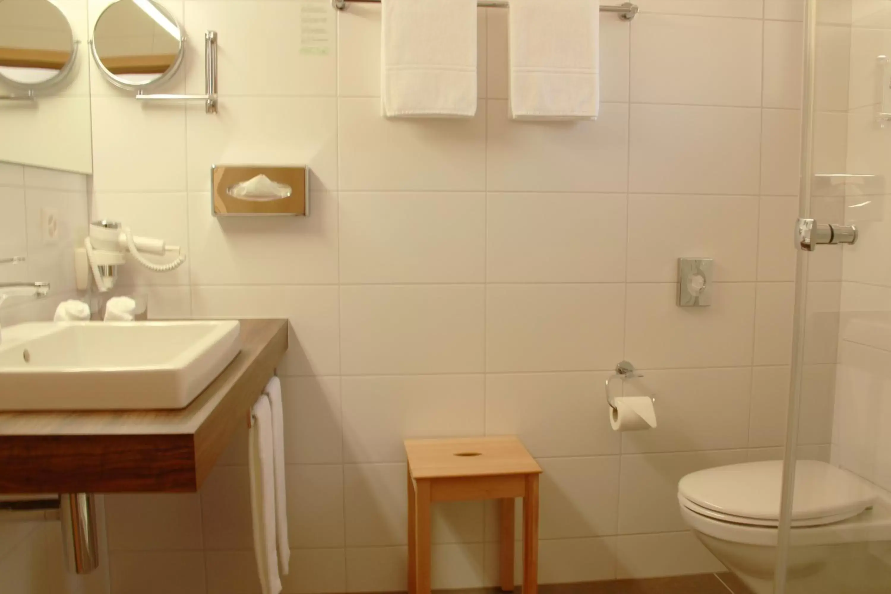 Bathroom in Chalet-Gafri - BnB - Frühstückspension - Service wie im Hotel