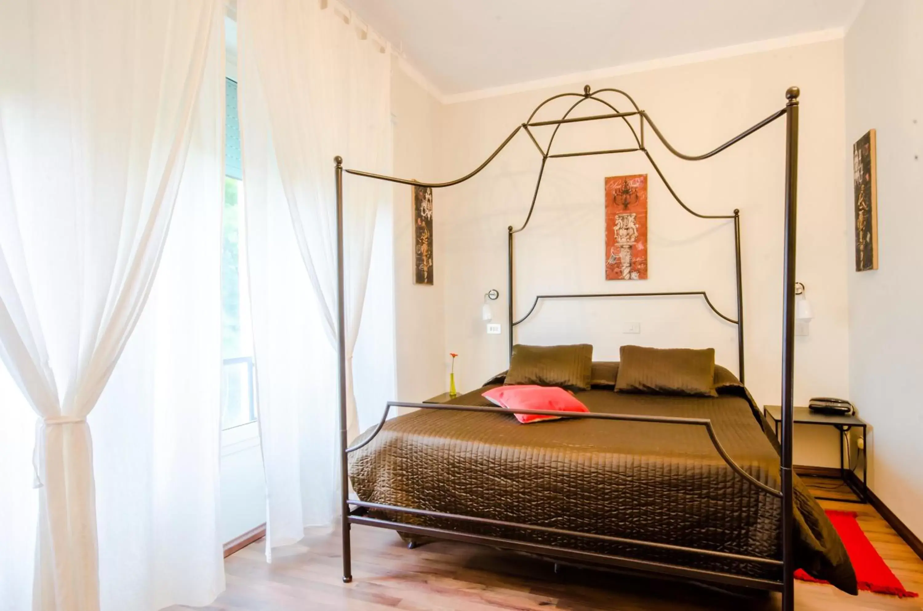 Bed in Albergo Villa Gaia