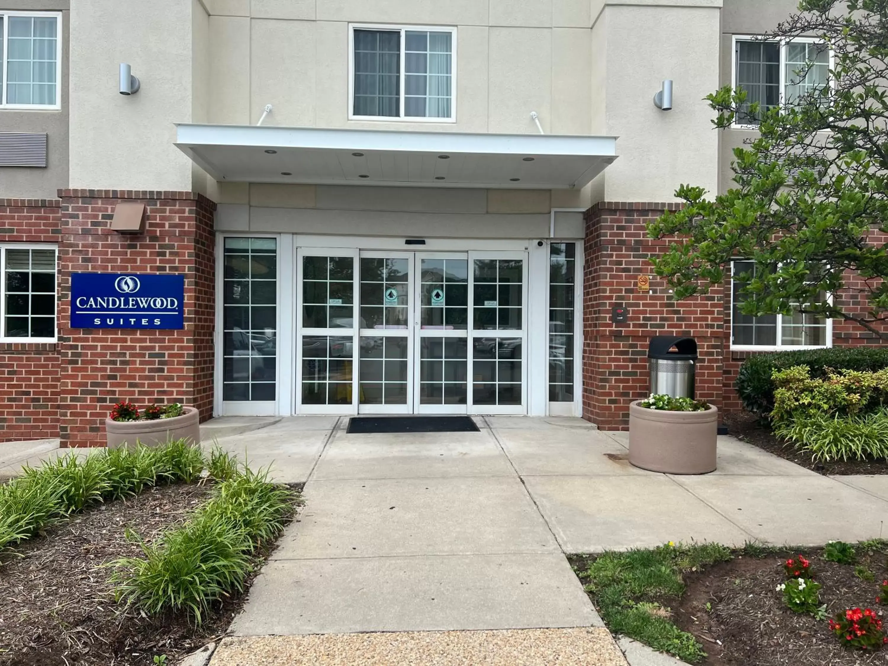 Facade/entrance in Candlewood Suites Washington-Dulles Herndon, an IHG Hotel