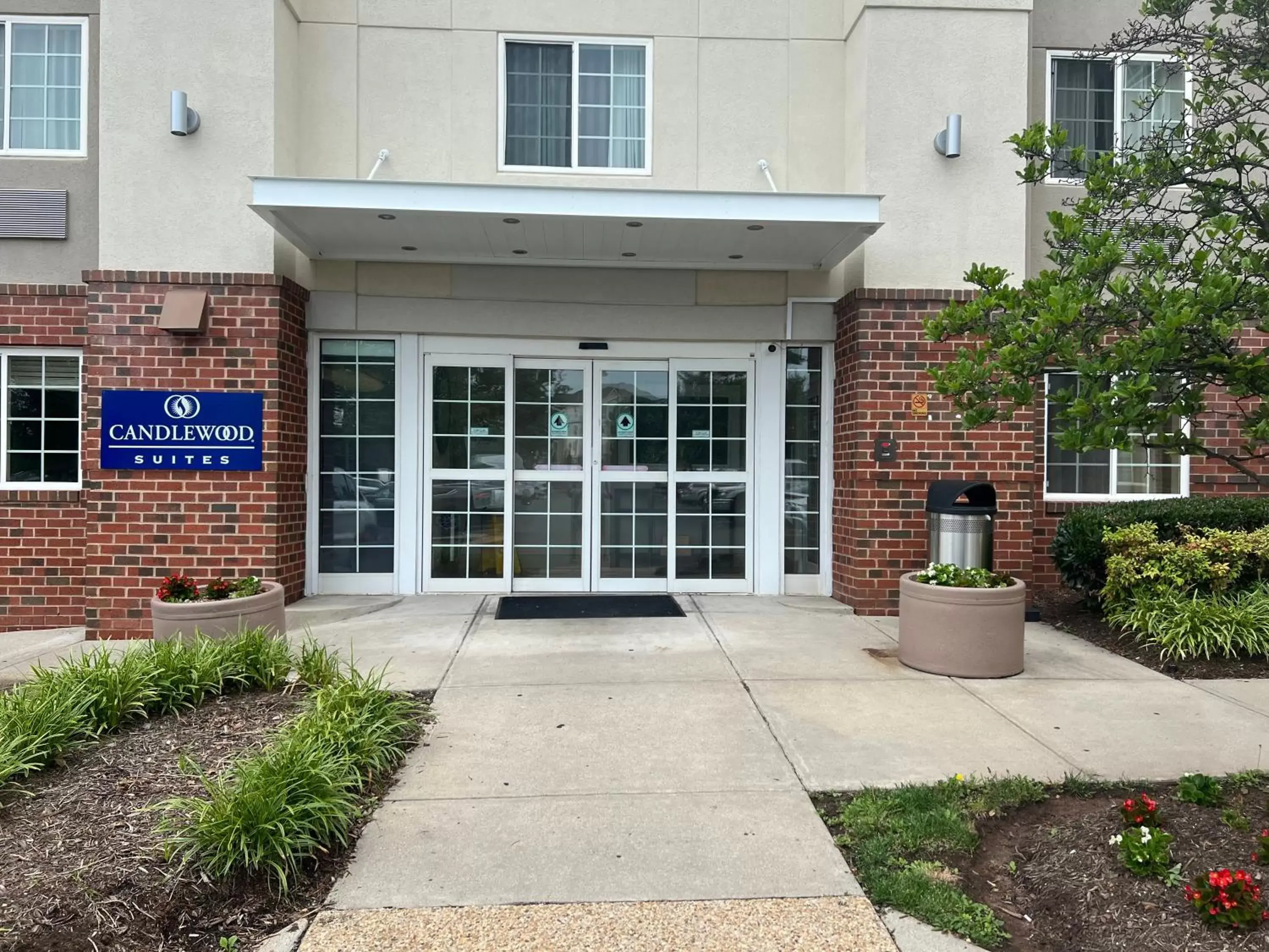 Facade/entrance in Candlewood Suites Washington-Dulles Herndon by IHG Facade/entrance in Candlewood Suites Washington-Dulles Herndon by IHG