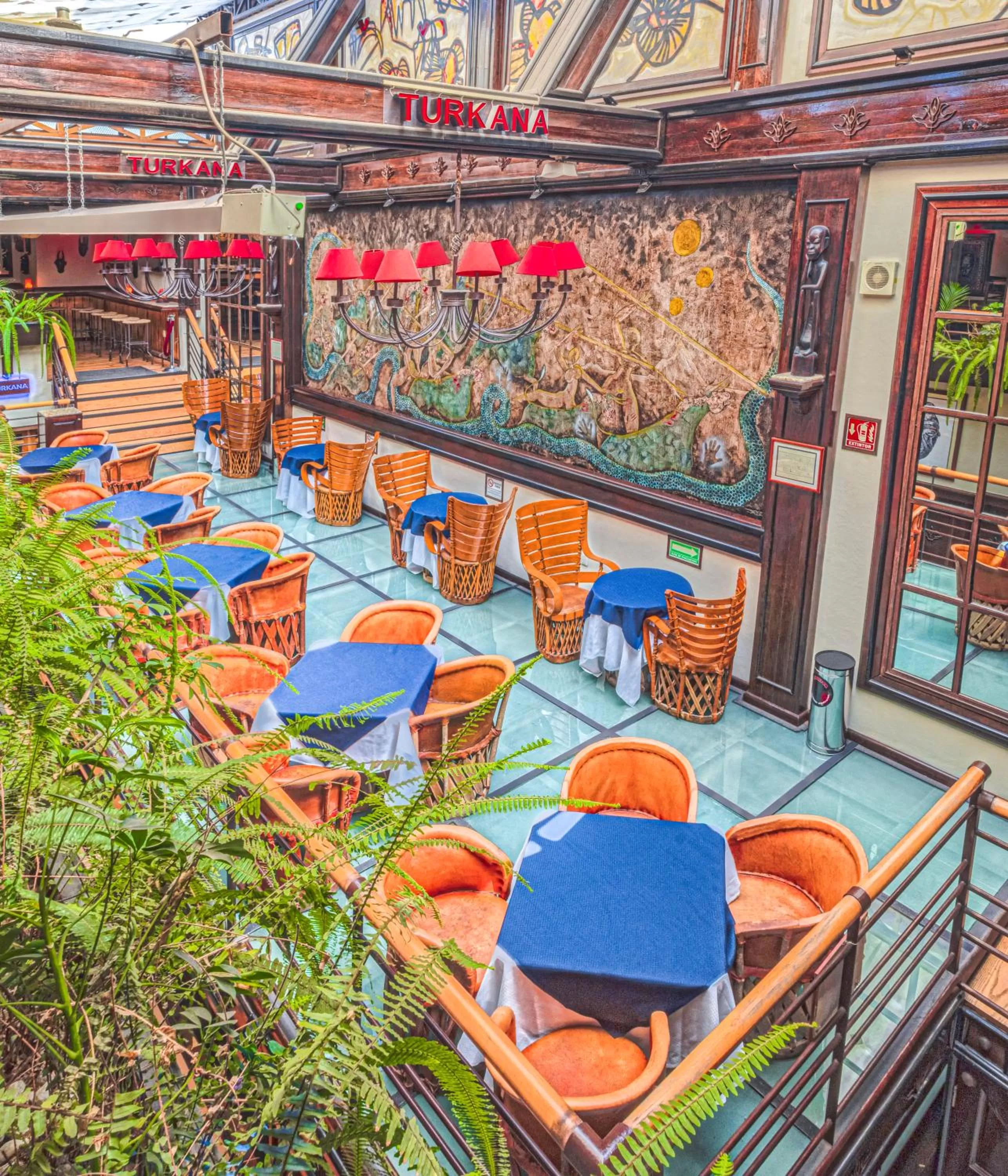 Lounge or bar in Hotel Parque México Suites at Condesa