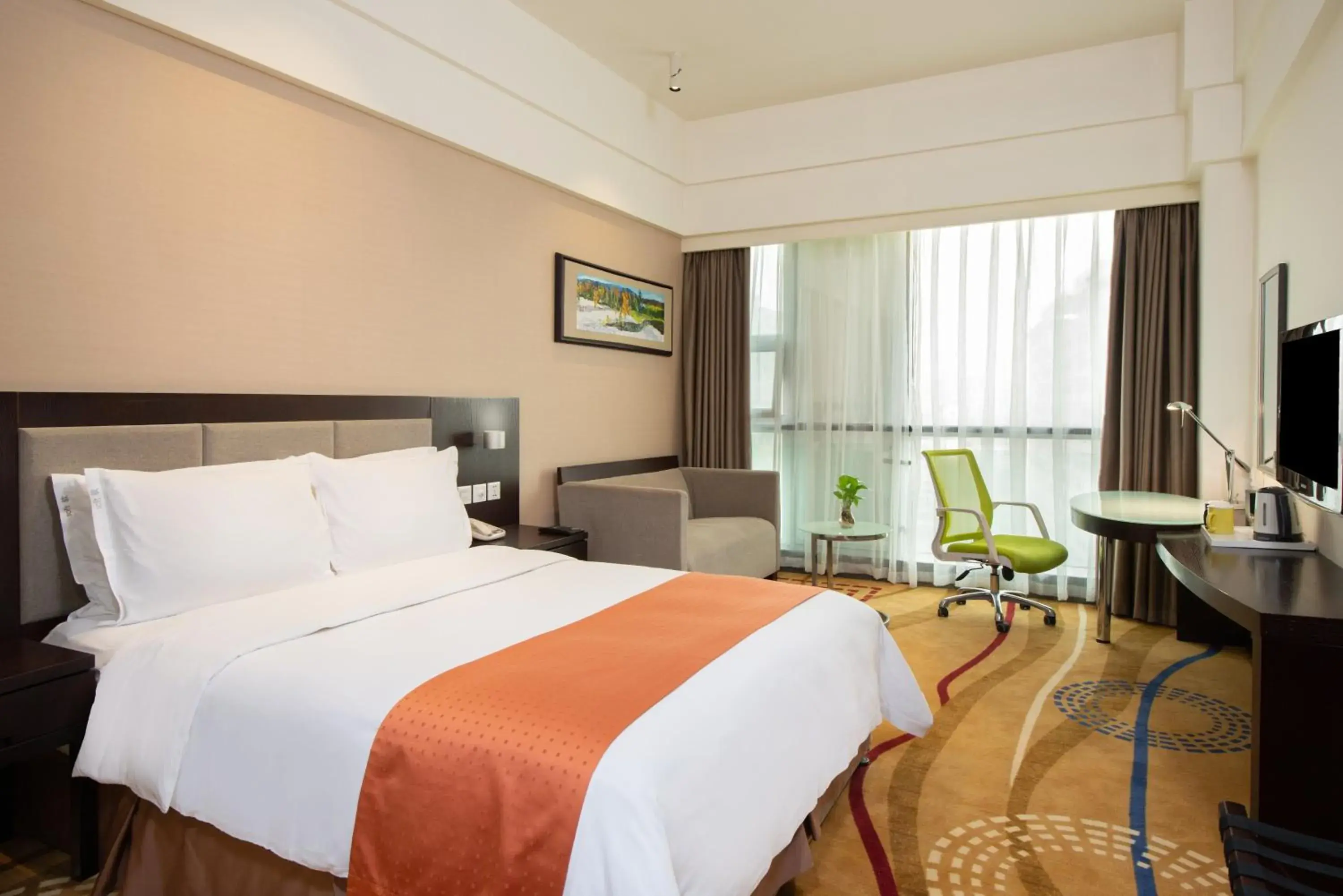 Photo of the whole room, Bed in Holiday Inn Express Chengdu Wuhou, an IHG Hotel