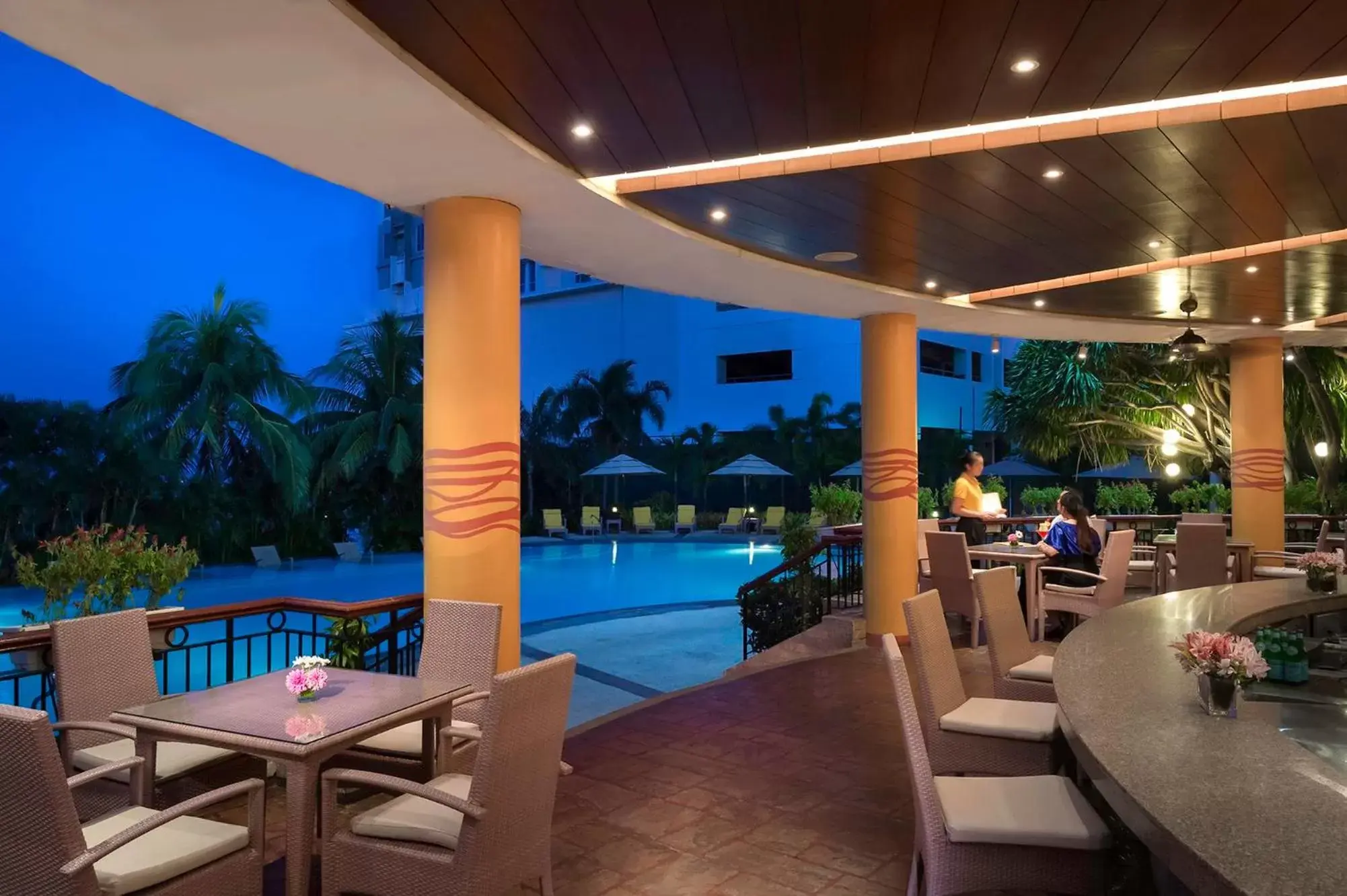 Lounge or bar, Swimming Pool in Marco Polo Plaza Cebu
