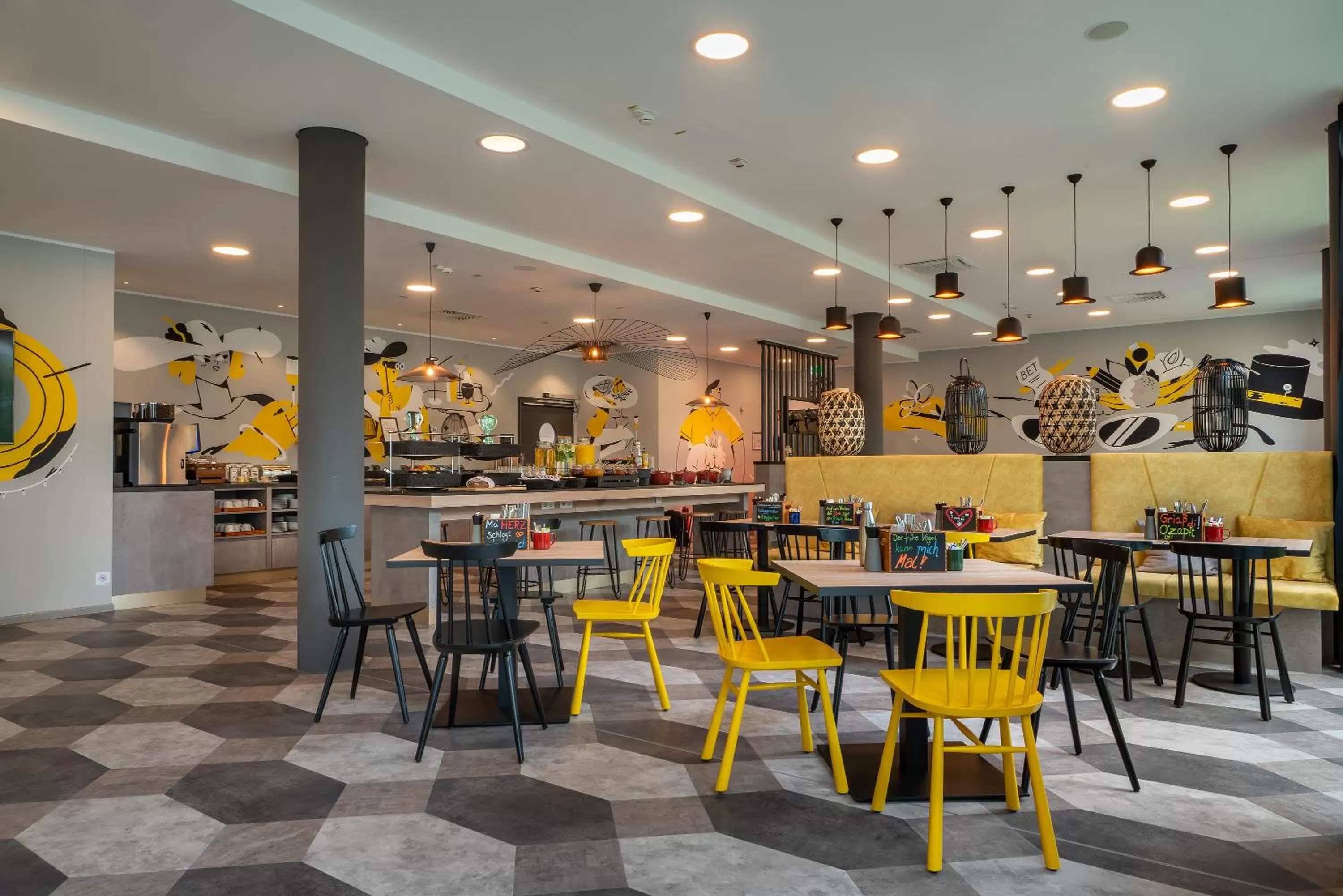 Restaurant/places to eat in Holiday Inn - the niu, Fury Aschheim Messe by IHG