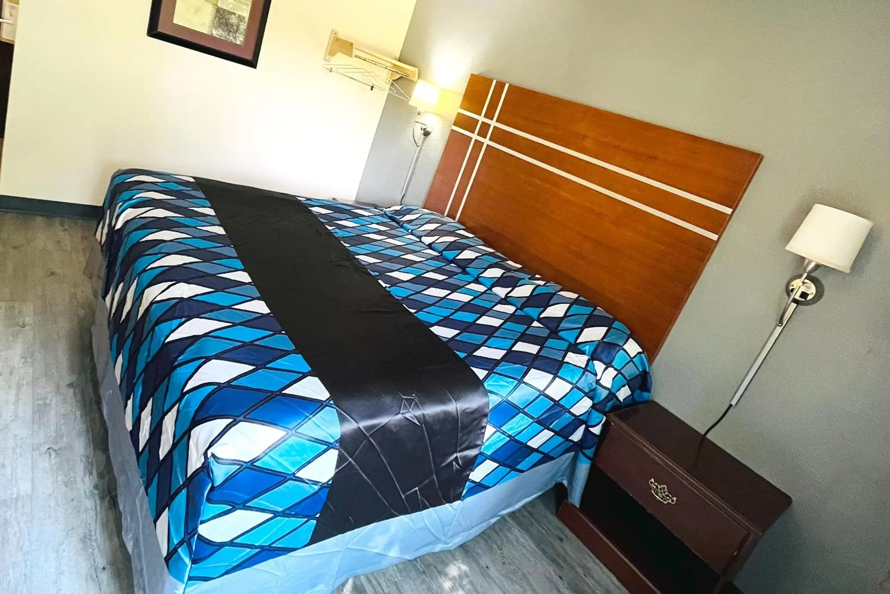Bedroom, Bed in Coratel Inn & Suites by Jasper Waite Park