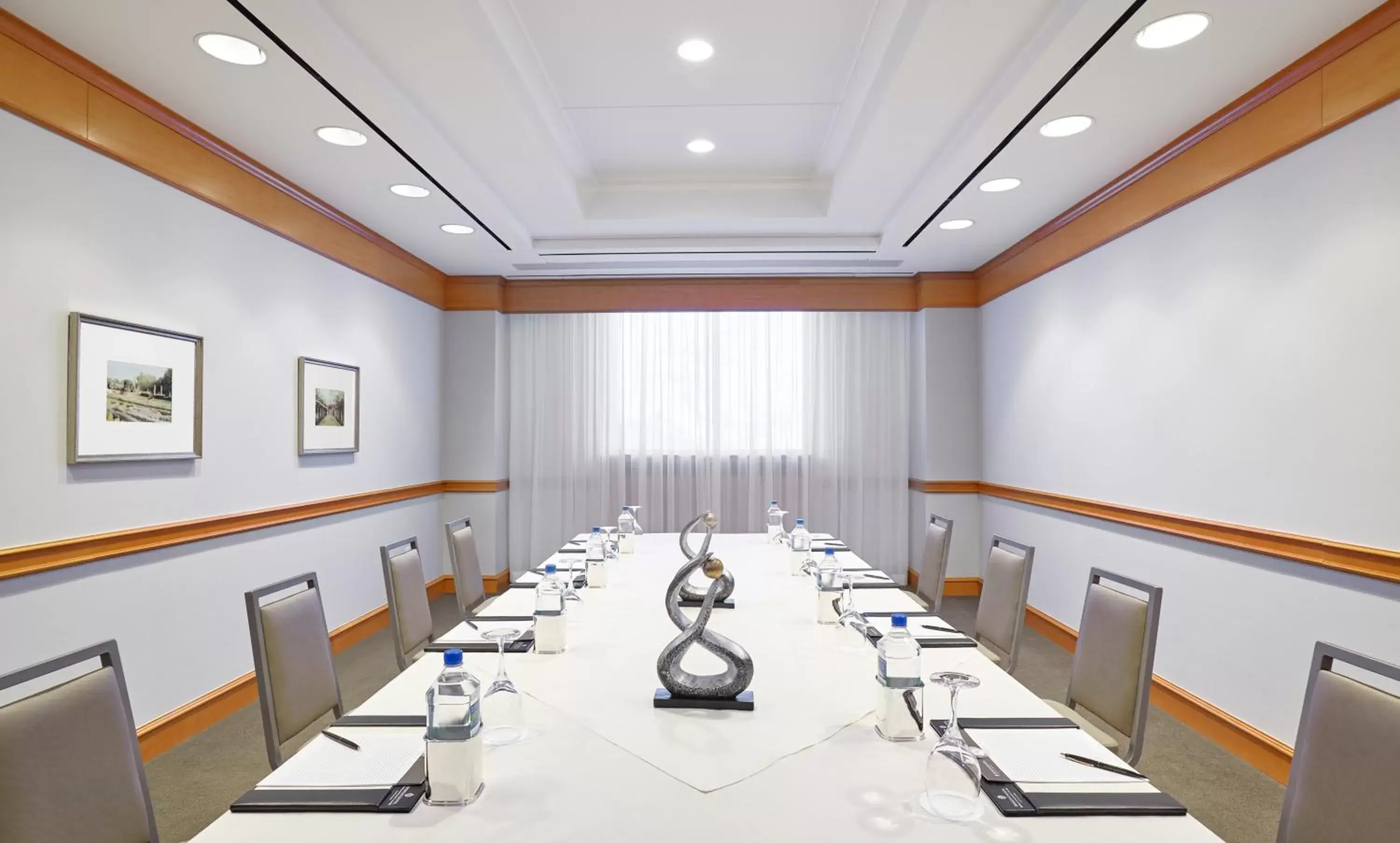 Meeting/conference room in InterContinental Cleveland, an IHG Hotel