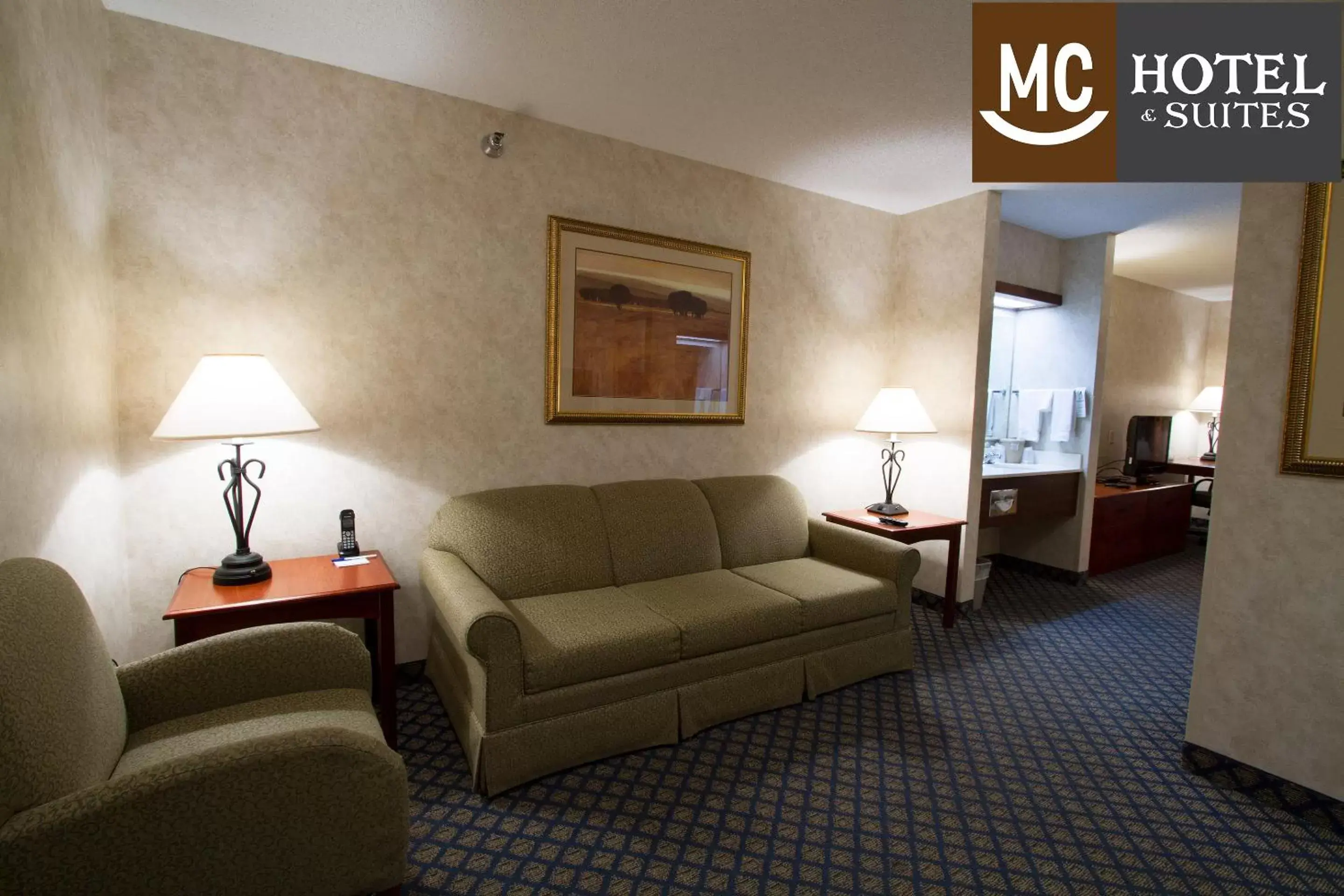 Living room, Seating Area in Miles City Hotel & Suites