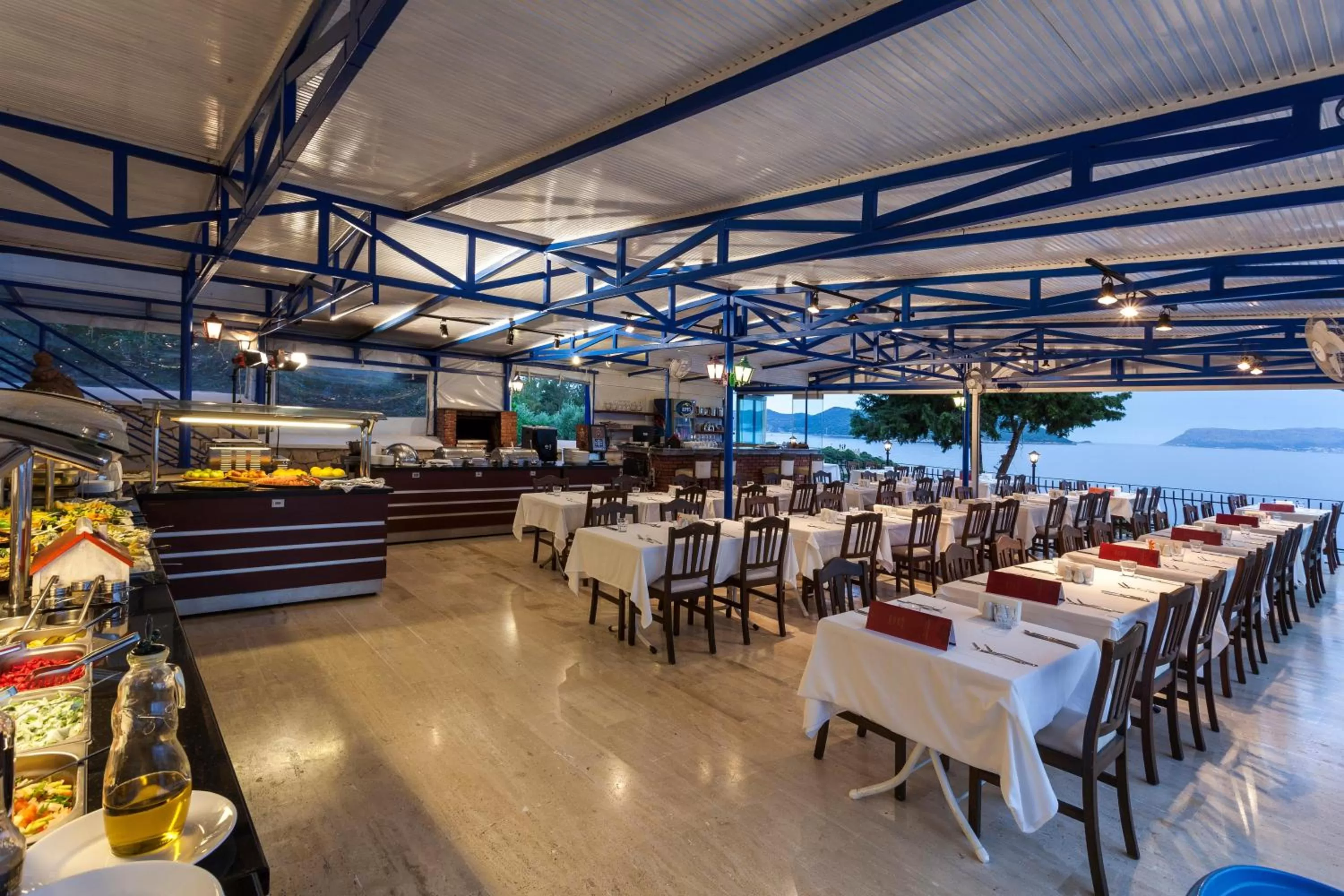 Restaurant/places to eat in Aqua Princess Hotel