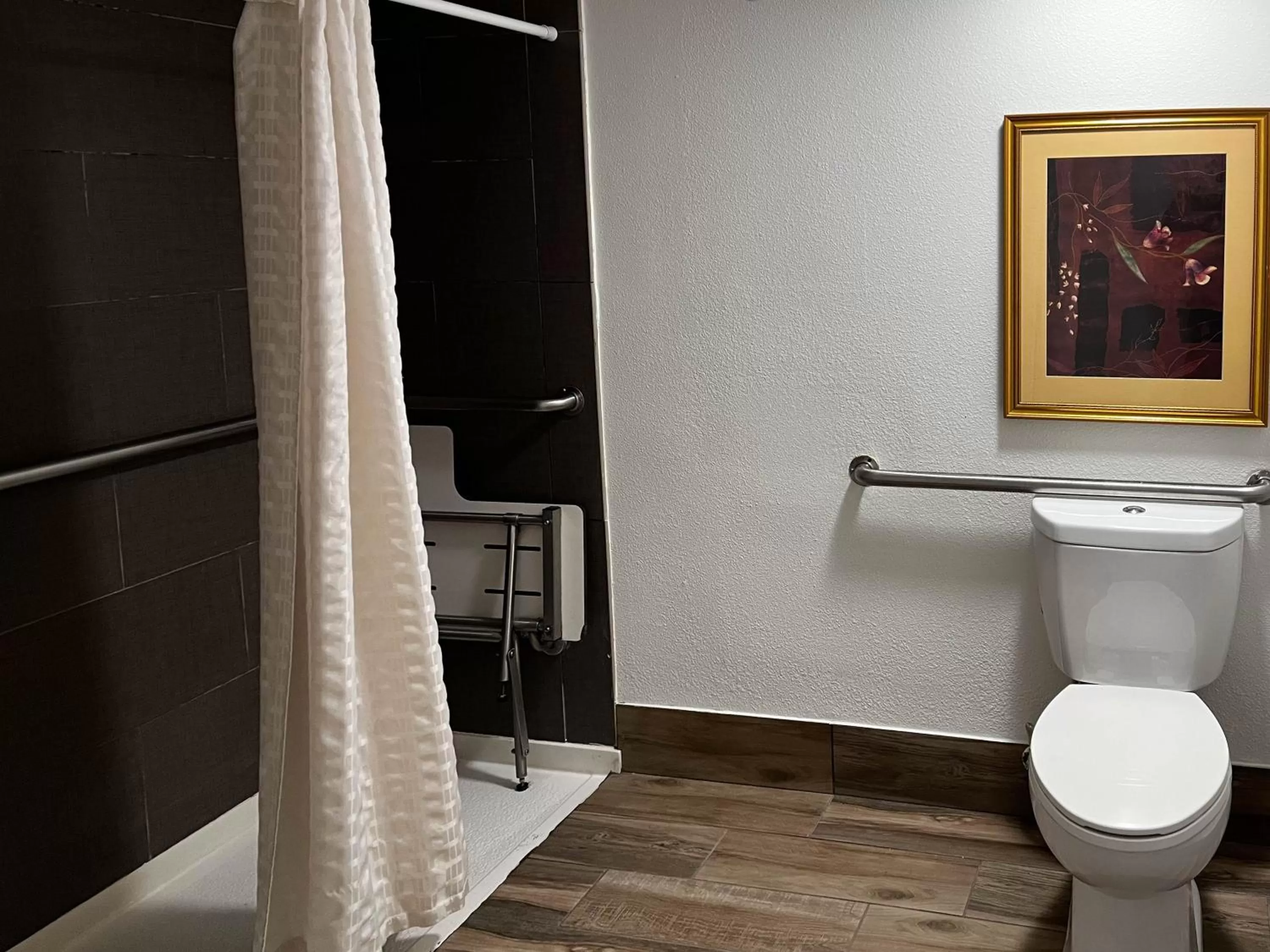 Bathroom in Motel 6 San Francisco CA Fisherman"s Wharf