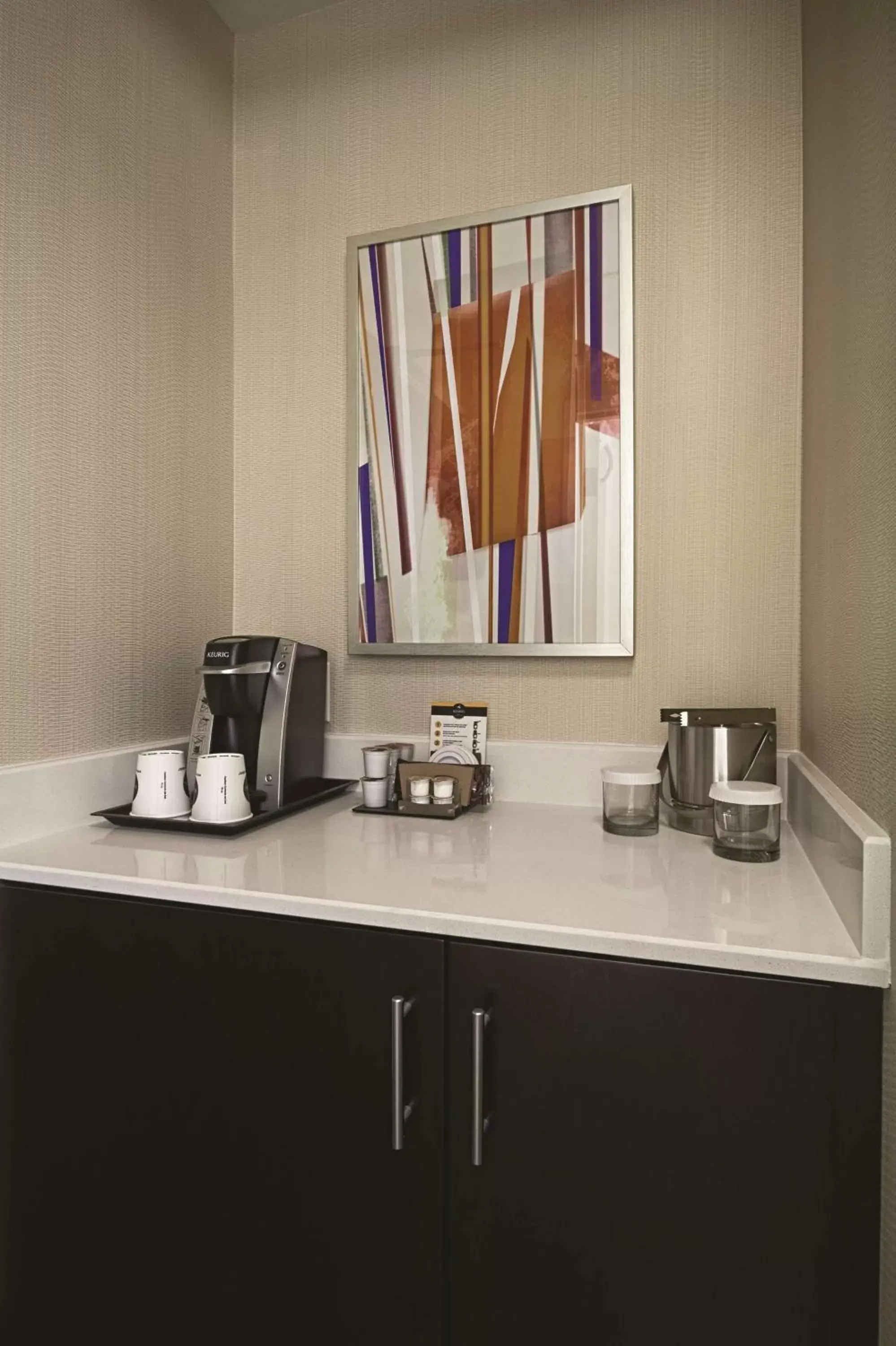 Queen Room with Two Queen Beds - Non-Smoking in DoubleTree by Hilton Hotel Bristol Queen Room with Two Queen Beds - Non-Smoking in DoubleTree by Hilton Hotel Bristol