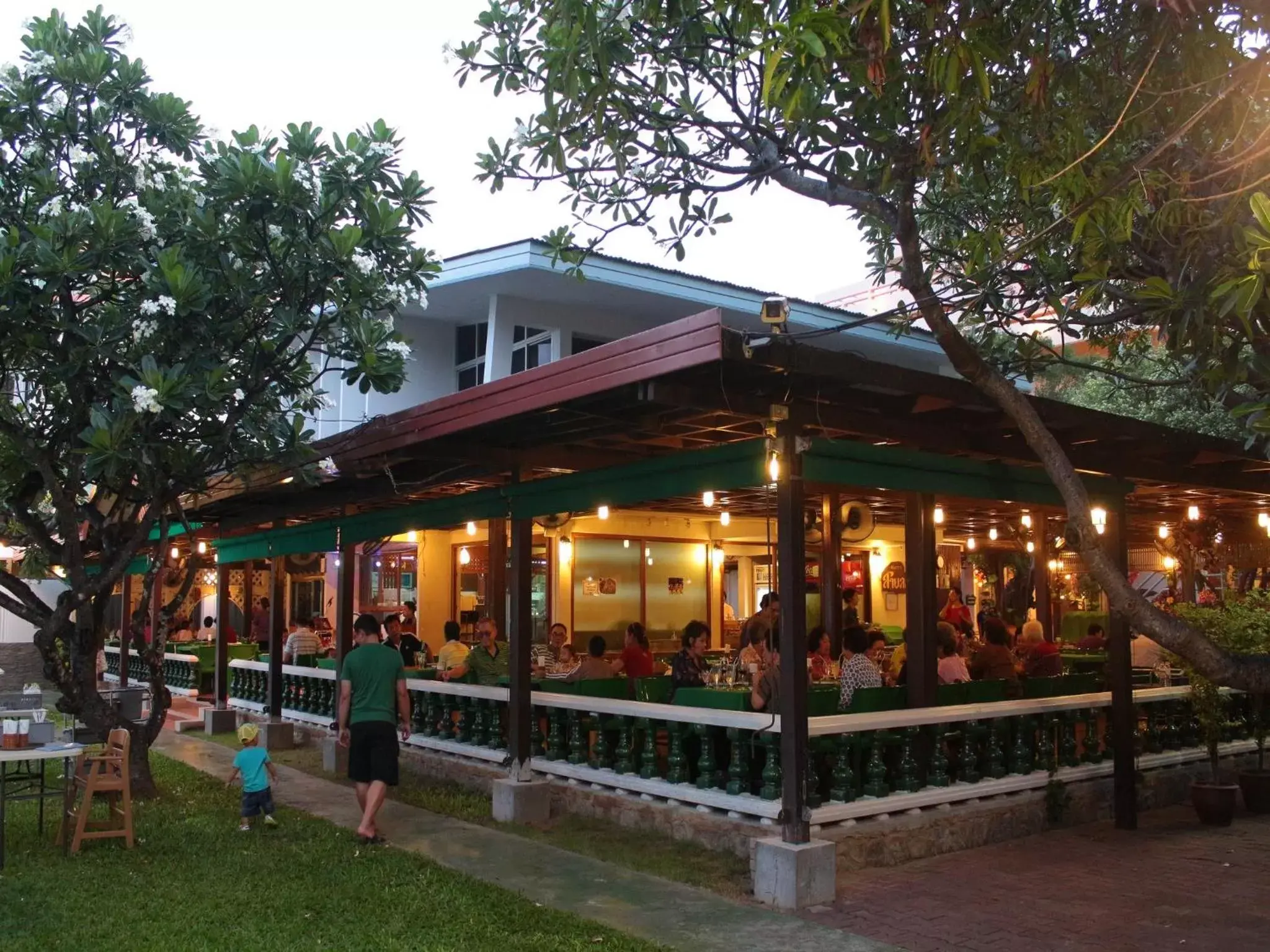 Lounge or bar, Patio/Outdoor Area in Sailom Hotel Hua Hin - SHA Extra Plus