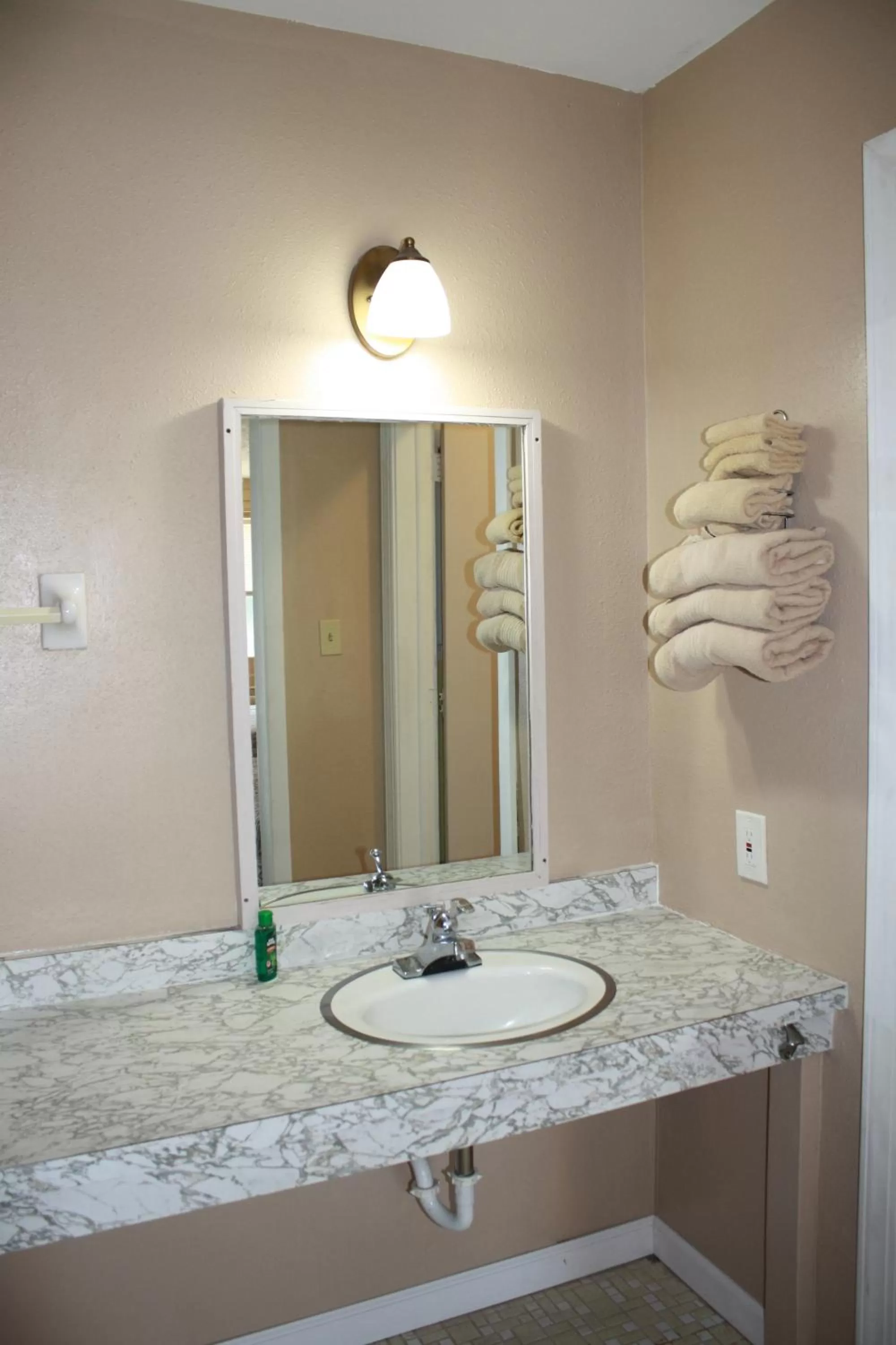 Bathroom in Rockbridge Inn