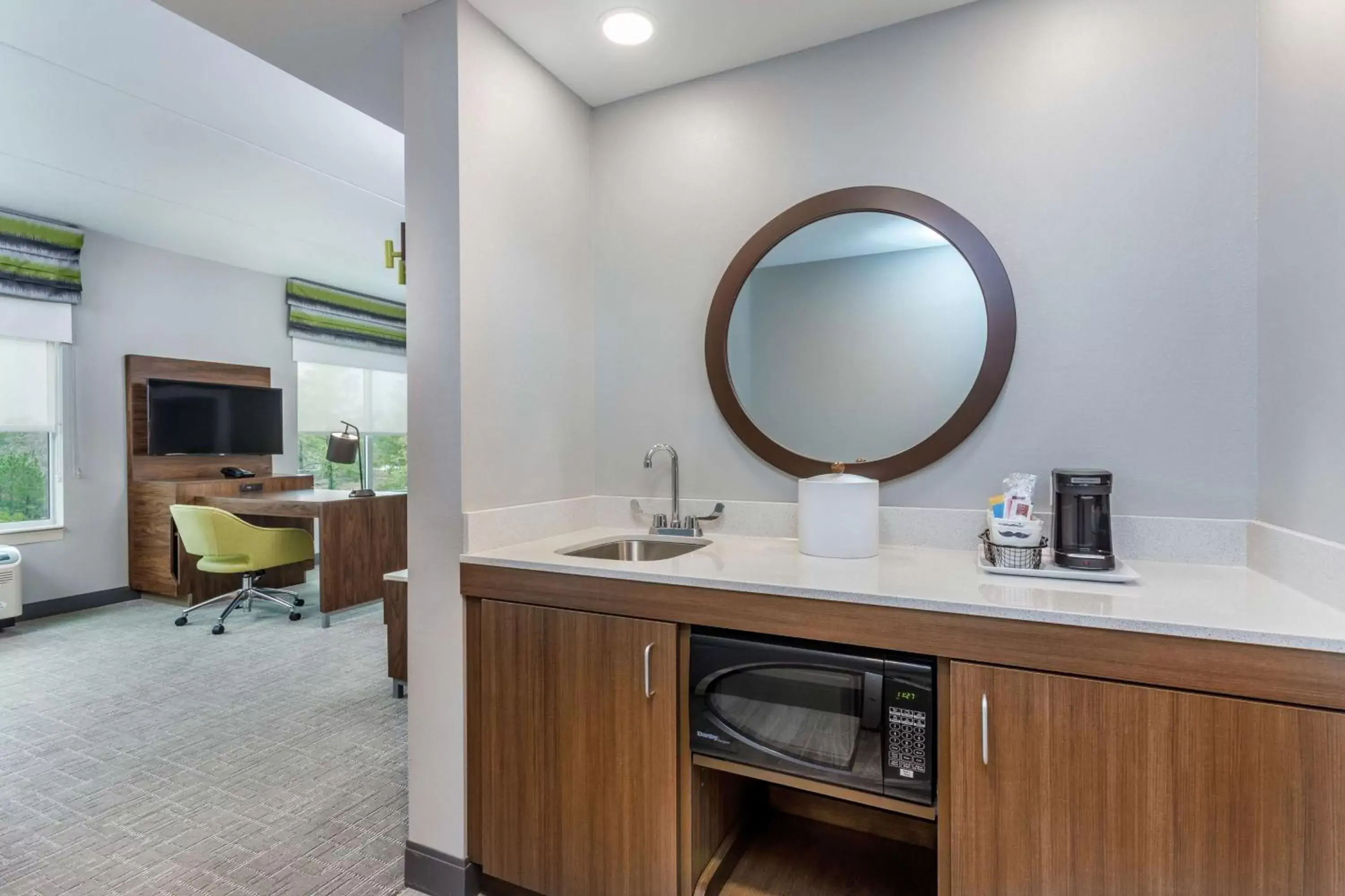 Photo of the whole room, Bathroom in Hampton Inn & Suites Saraland Mobile