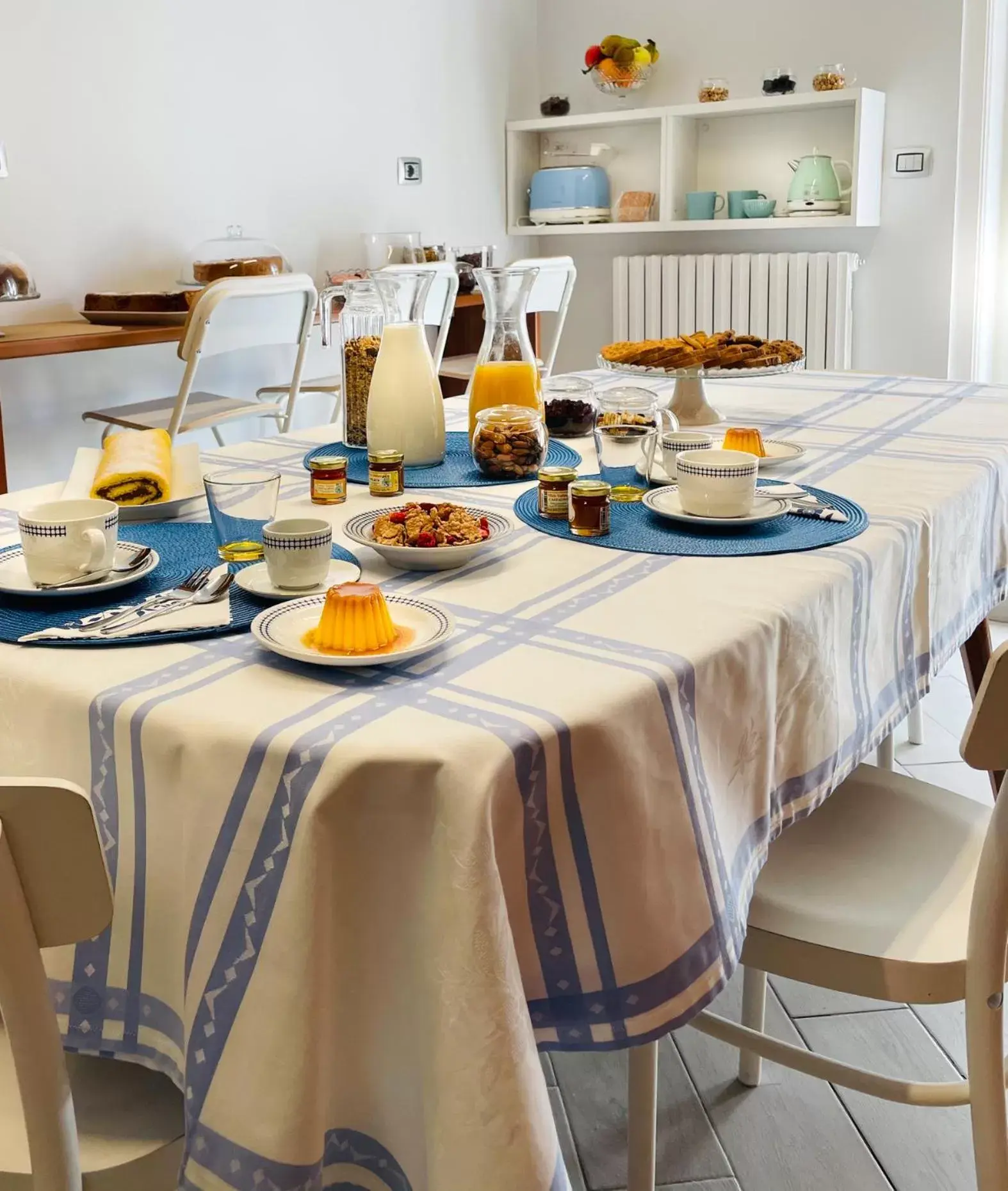 Breakfast, Restaurant/Places to Eat in Casa Torrese