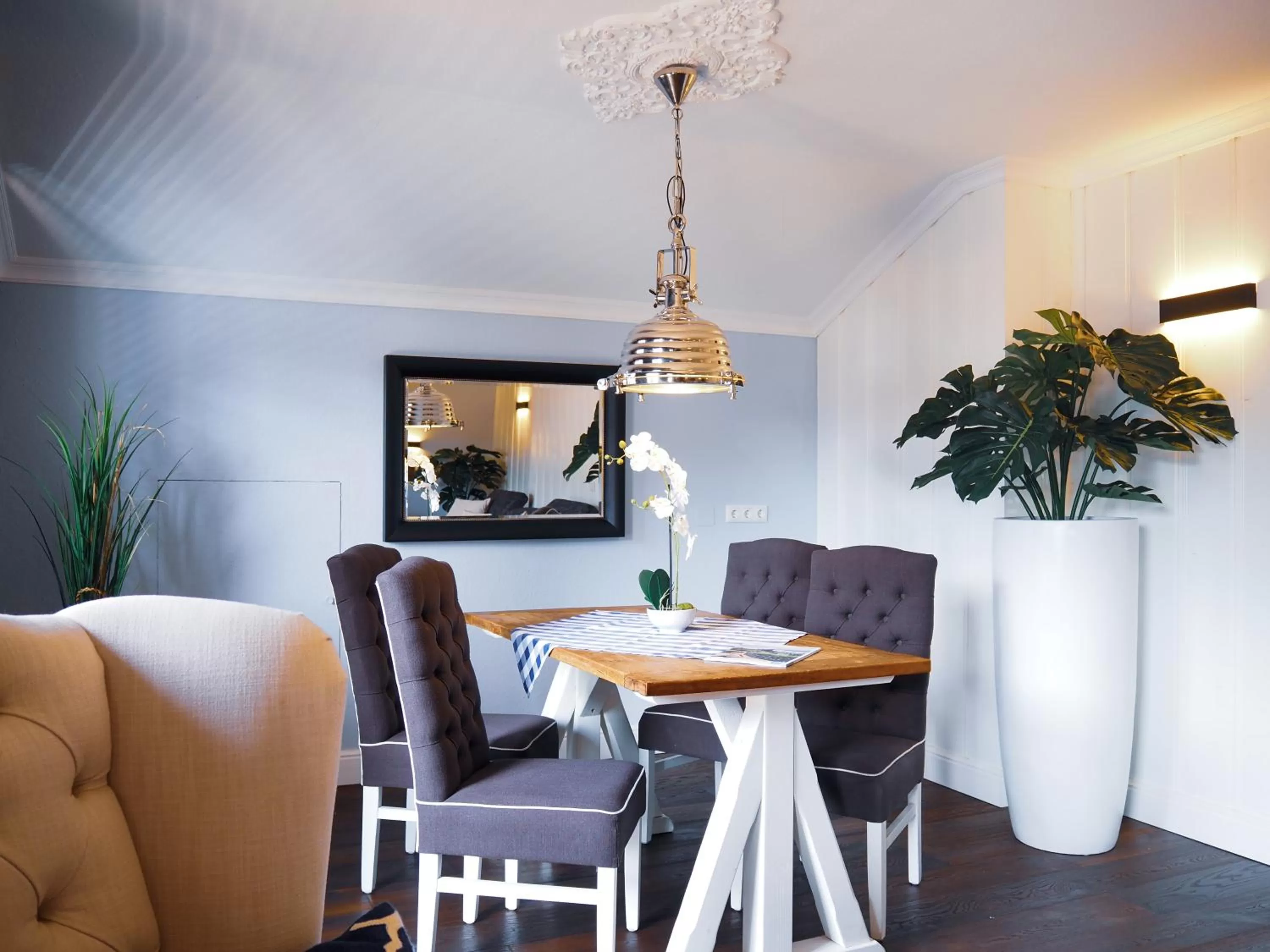 Living room, Dining Area in Sauna & Whirlpool - ALPENLIEBE APARTments