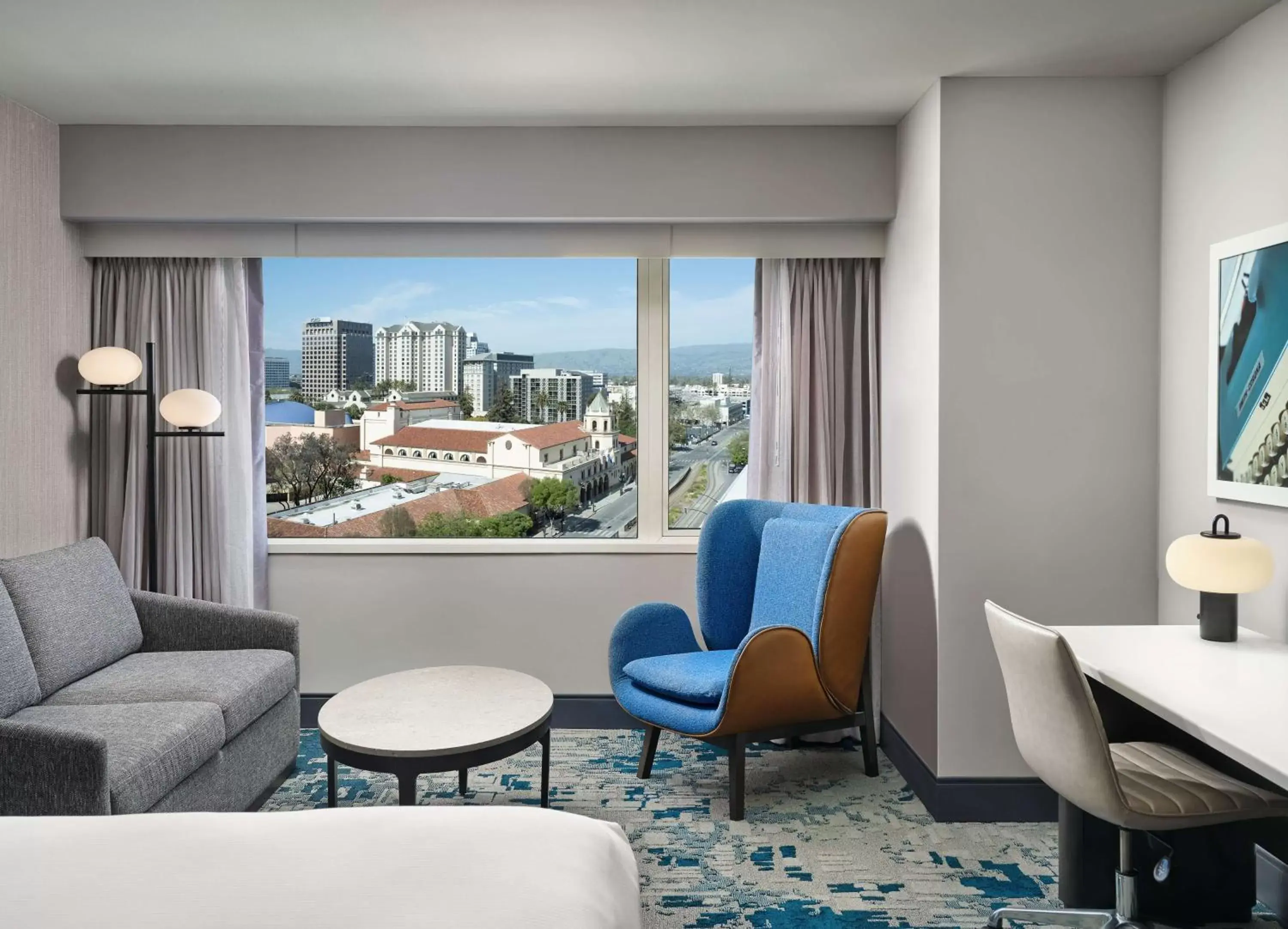 Bedroom, Seating Area in Hilton San Jose