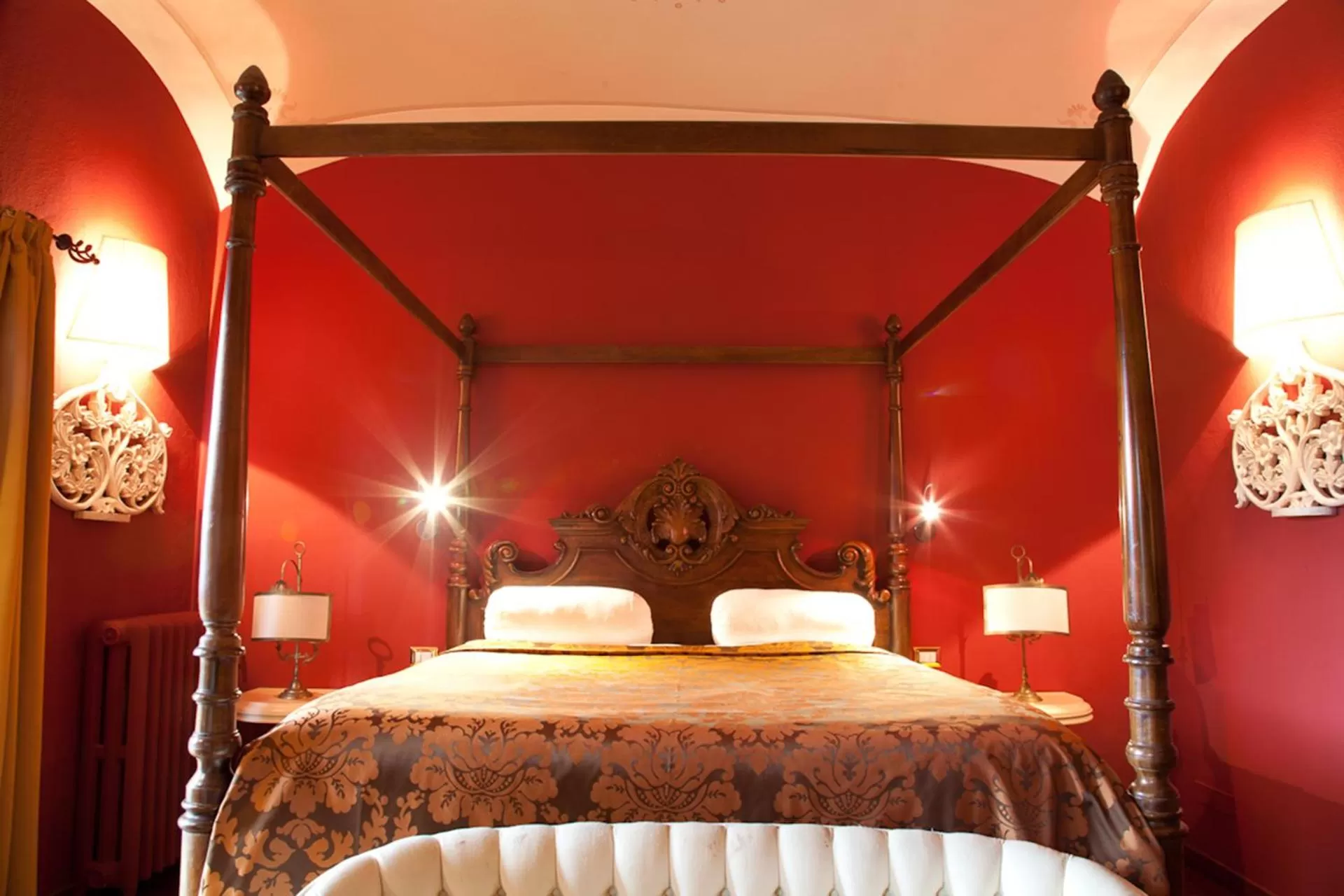 Bed, Room Photo in Relais Montemaggiore