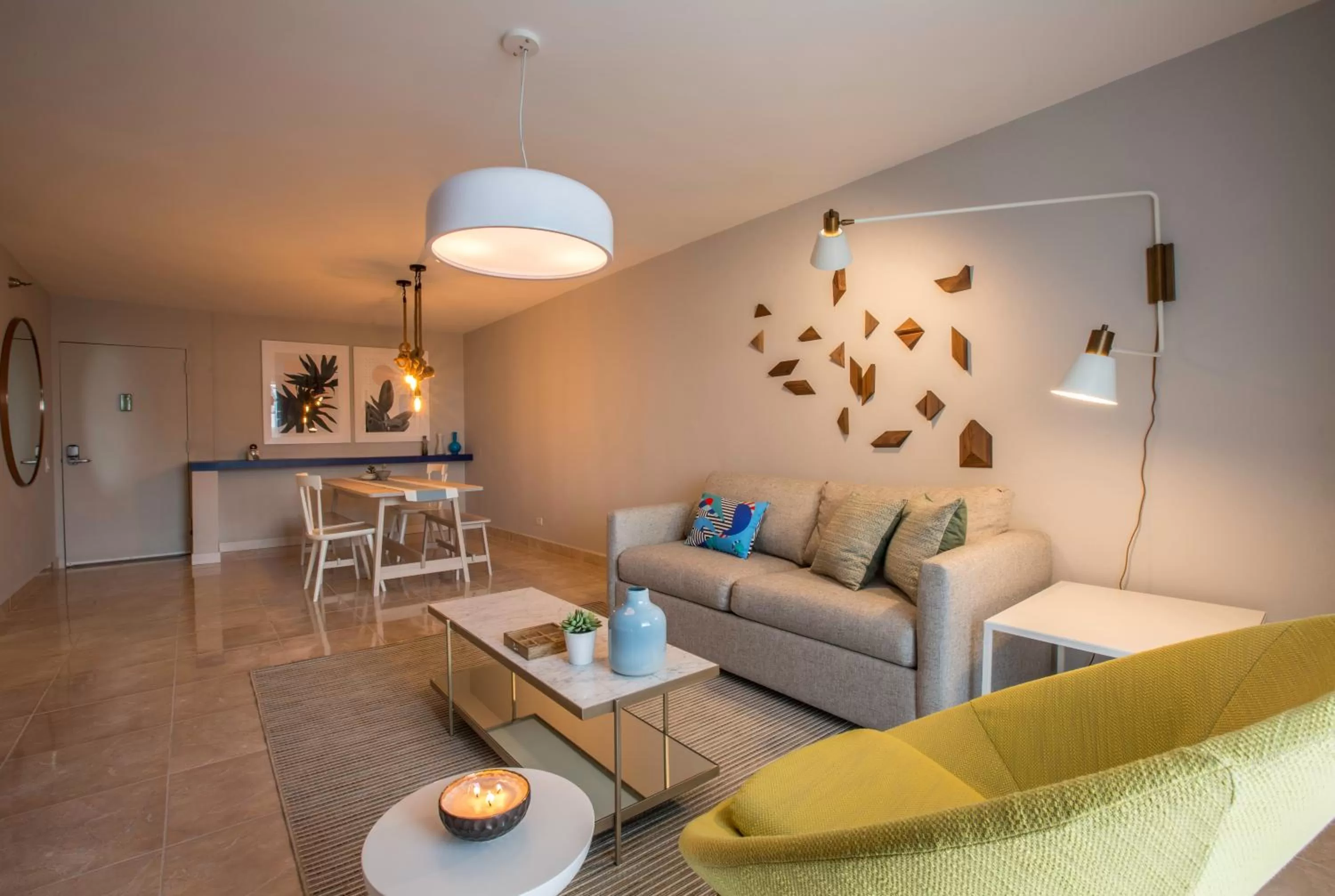 Living room in OCEAN VIEW DELUXE SUITE: PVT. BEACH & POOL