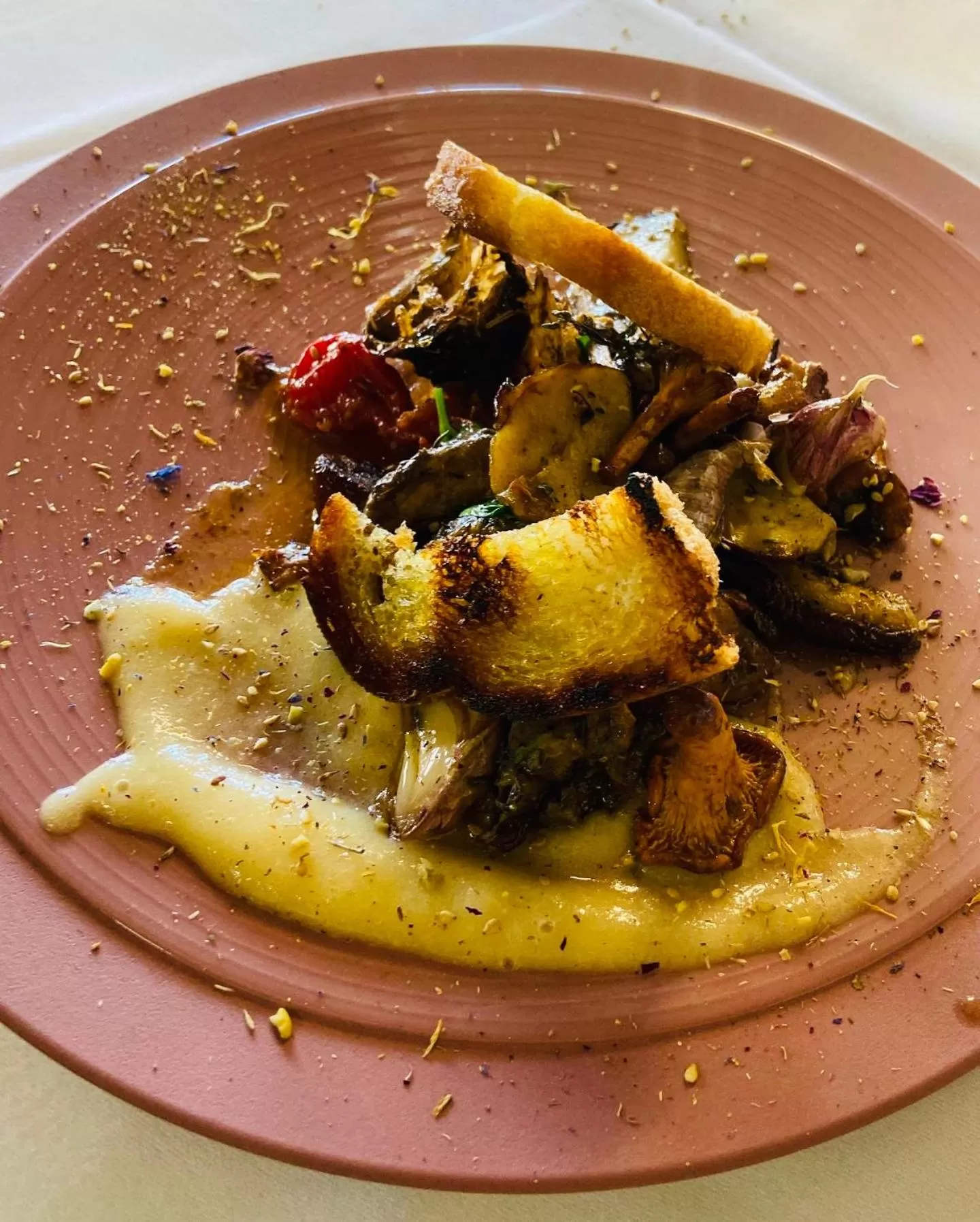 Restaurant/places to eat in Hotel De La Poste