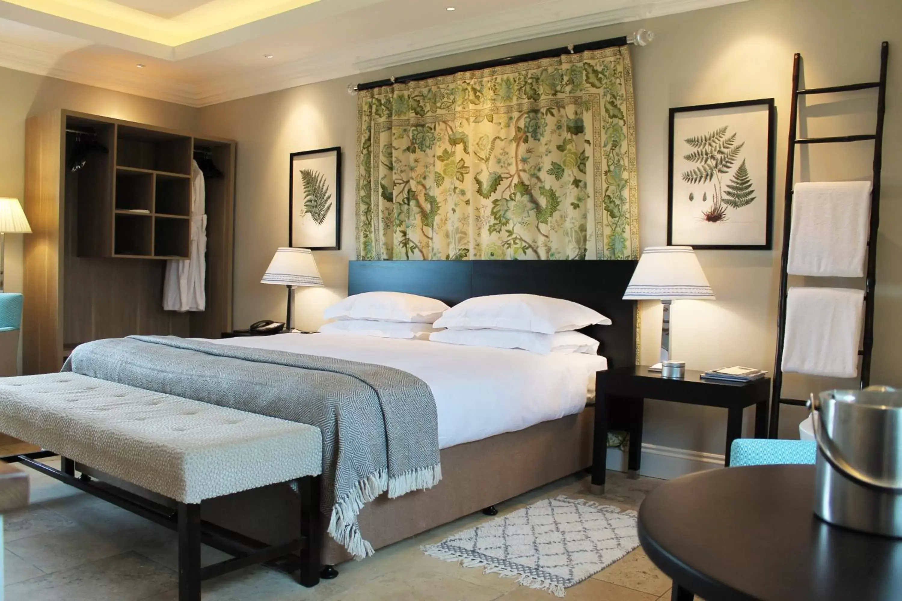 Bedroom, Bed in Bowood Hotel, Spa, and Golf Resort