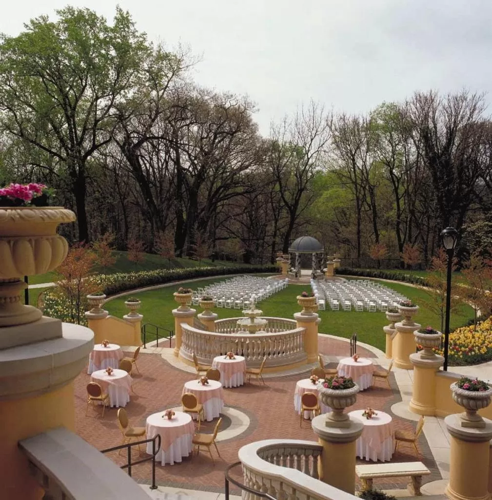 Banquet/Function facilities in Omni Shoreham Hotel