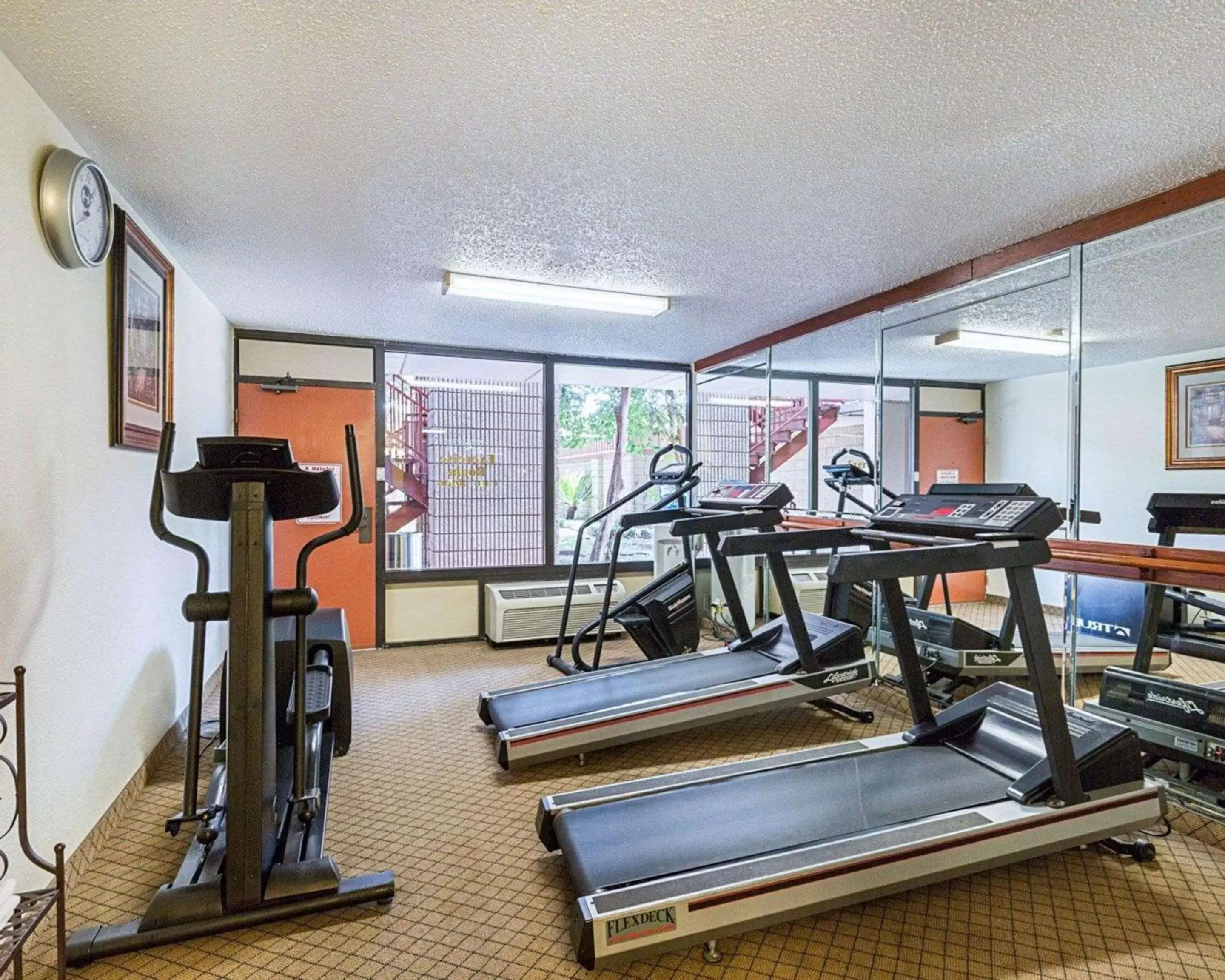 Fitness centre/facilities in GreenTree Hotel & Extended Stay I-10 FWY Houston, Channelview, Baytown Fitness centre/facilities in GreenTree Hotel & Extended Stay I-10 FWY Houston, Channelview, Baytown