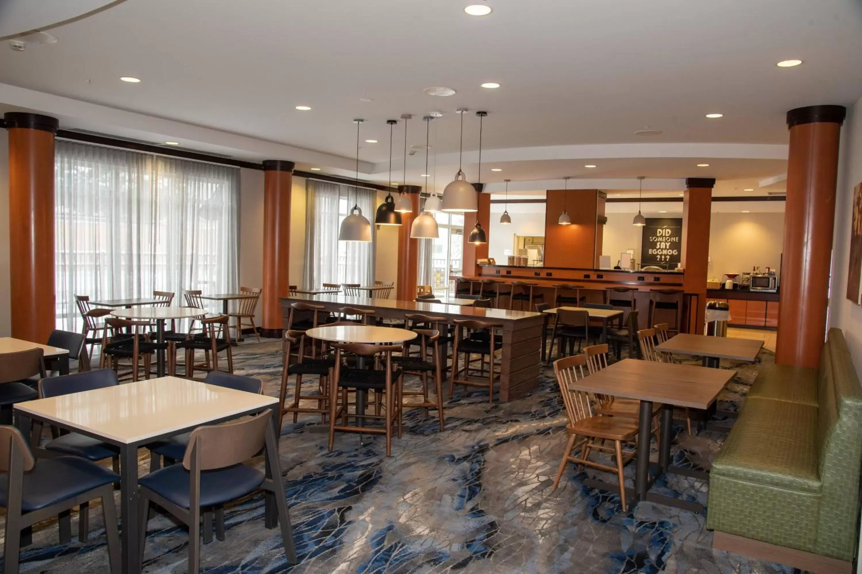 Breakfast, Restaurant/Places to Eat in Fairfield Inn & Suites Lewisburg