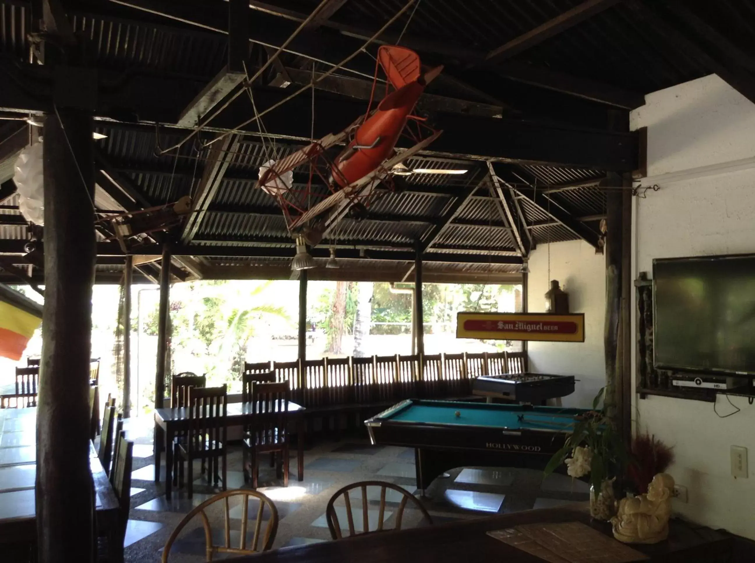 Restaurant/places to eat, Billiards in Balay Tuko Garden Inn