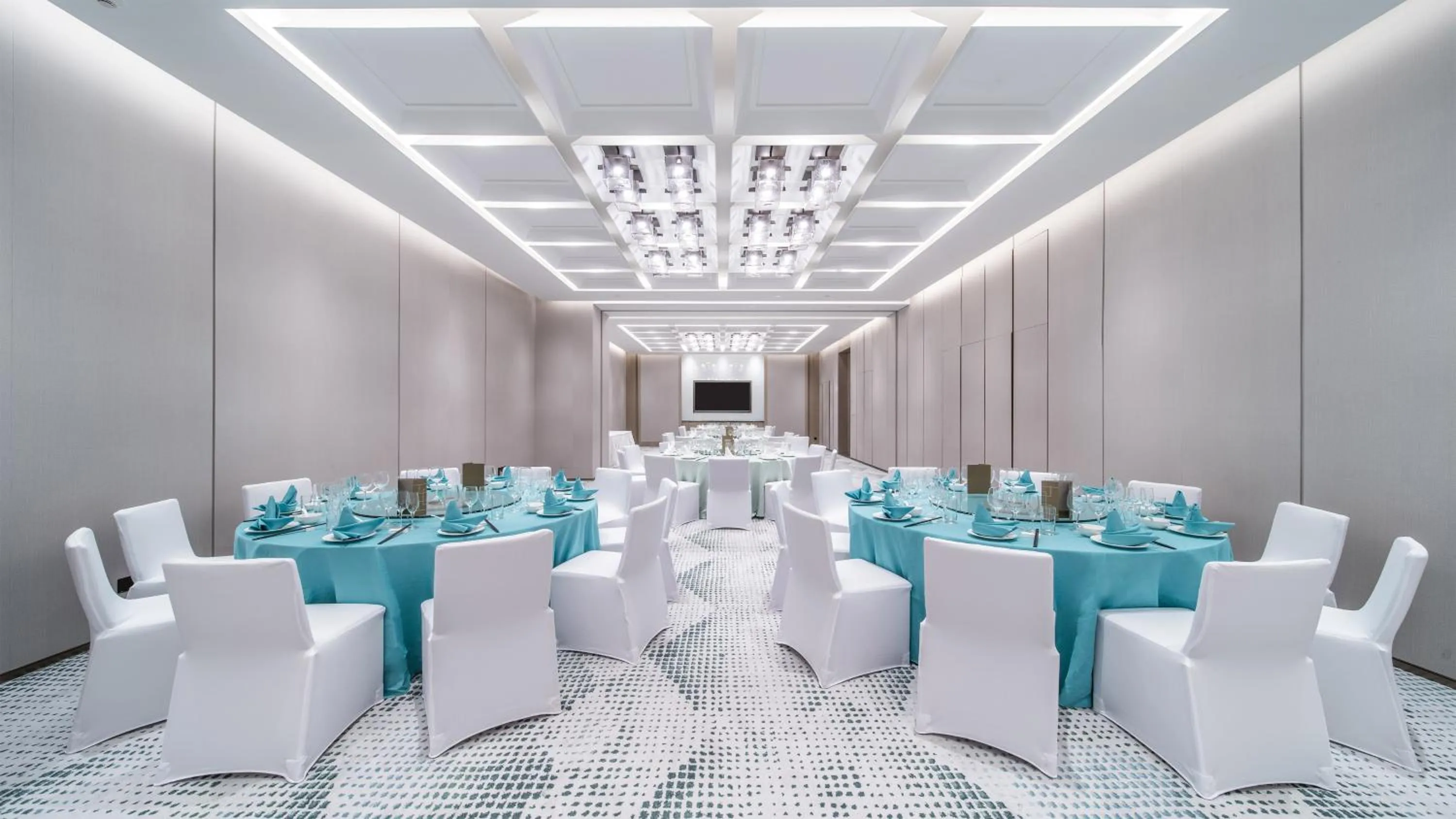 Meeting/conference room in HUALUXE Xi'an Chanba by IHG-西安浐灞华邑酒店-Near Xi'an International Convention Exhibition Center and Shopping mall and The Romantic show of Xi'an-Free Luggage Storage-English Service