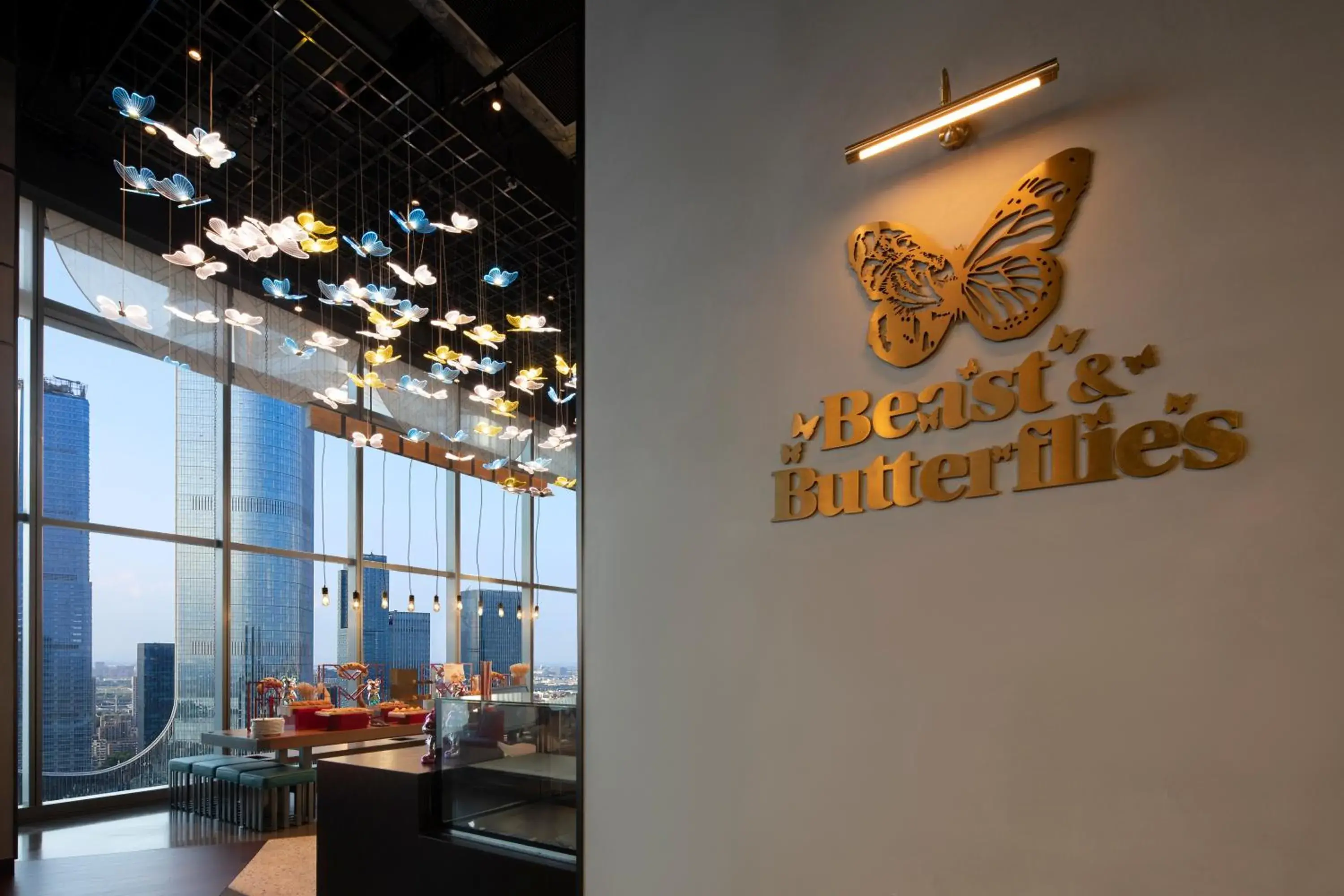 Restaurant/places to eat in M Social Hotel Suzhou Restaurant/places to eat in M Social Hotel Suzhou