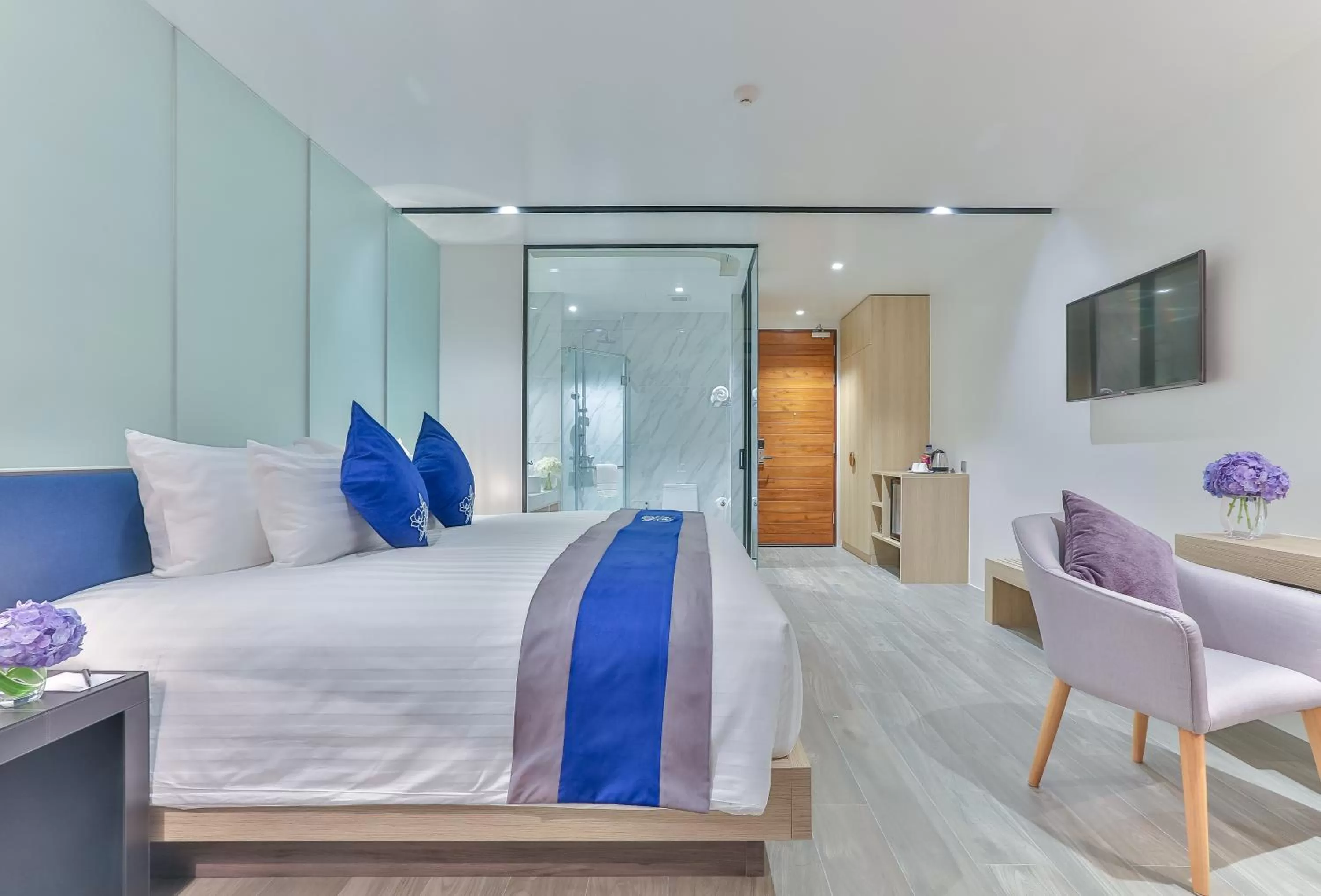 Bathroom, Bed in Wintree City Resort Chiang Mai