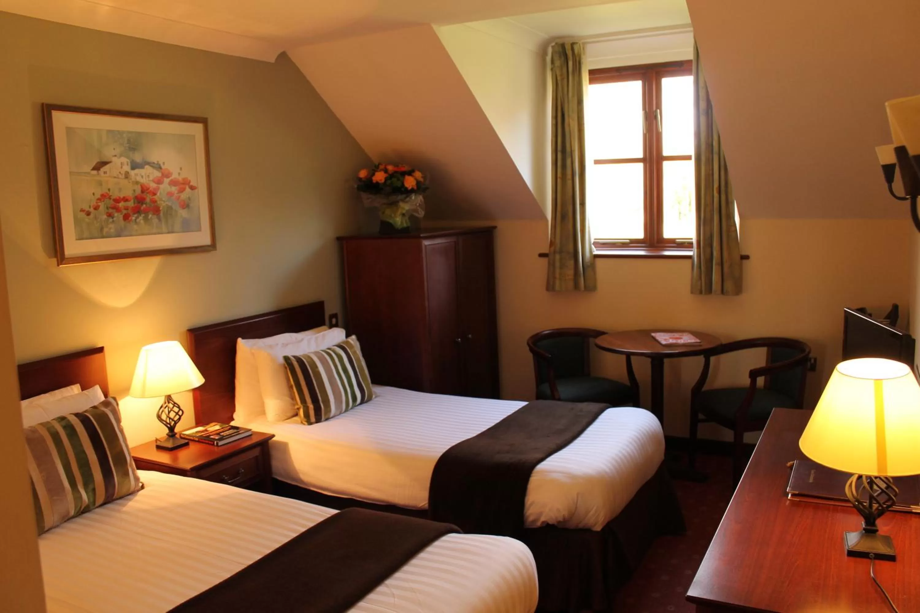 Photo of the whole room, Bed in Ellington Lodge at The Concorde