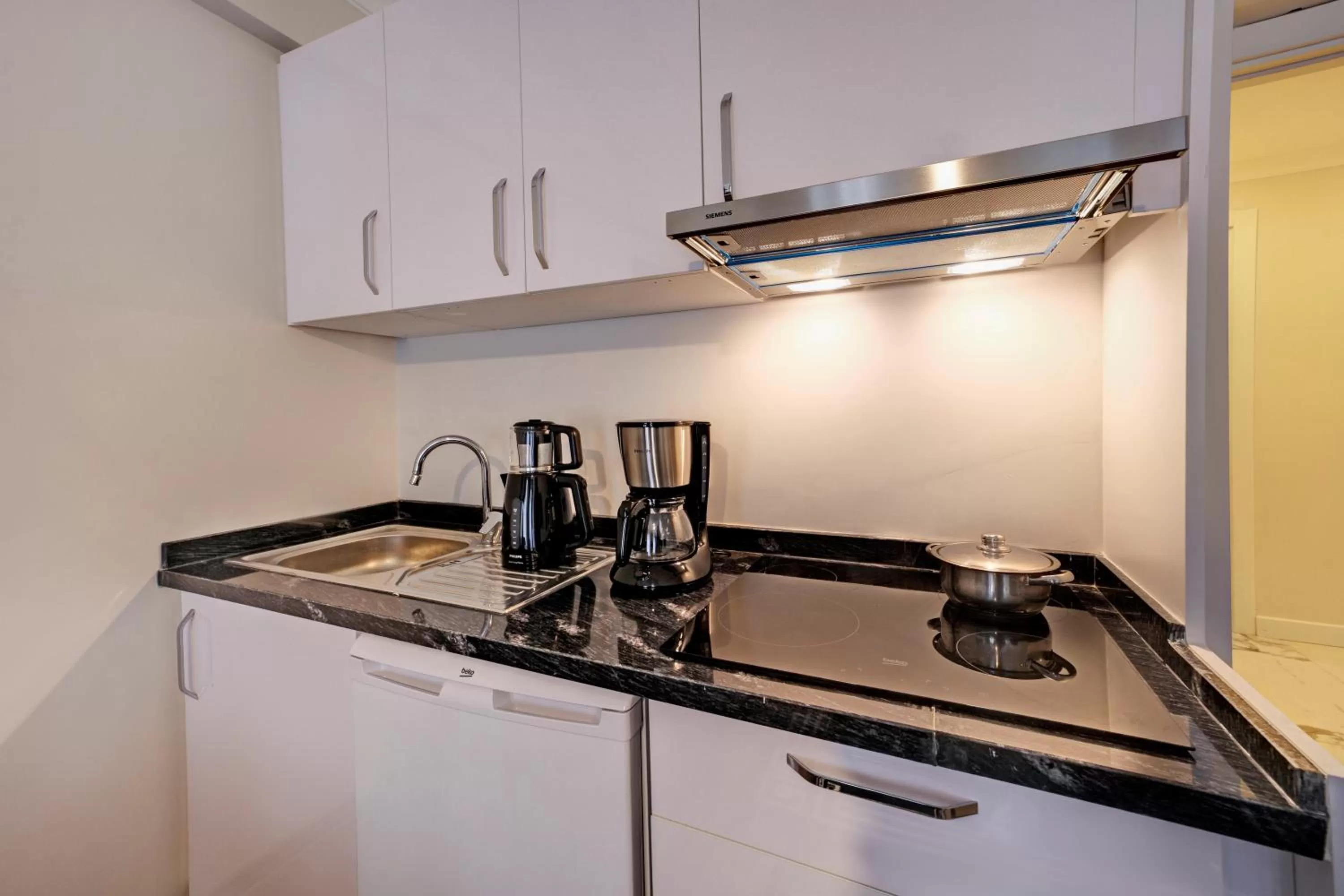 Coffee/tea facilities in Etiz Hotels & Residences