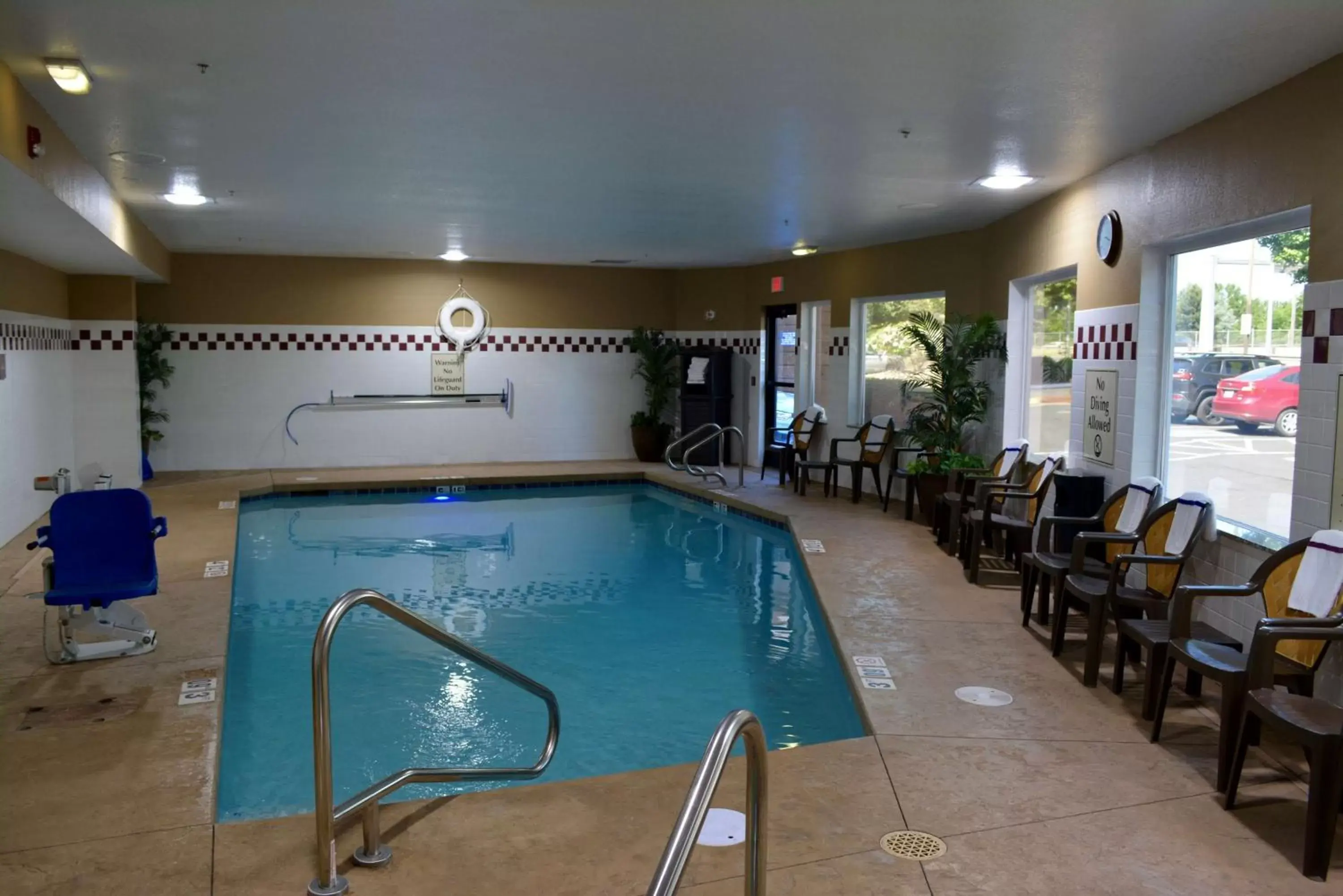 On site, Swimming Pool in Best Western Wilsonville Inn & Suites