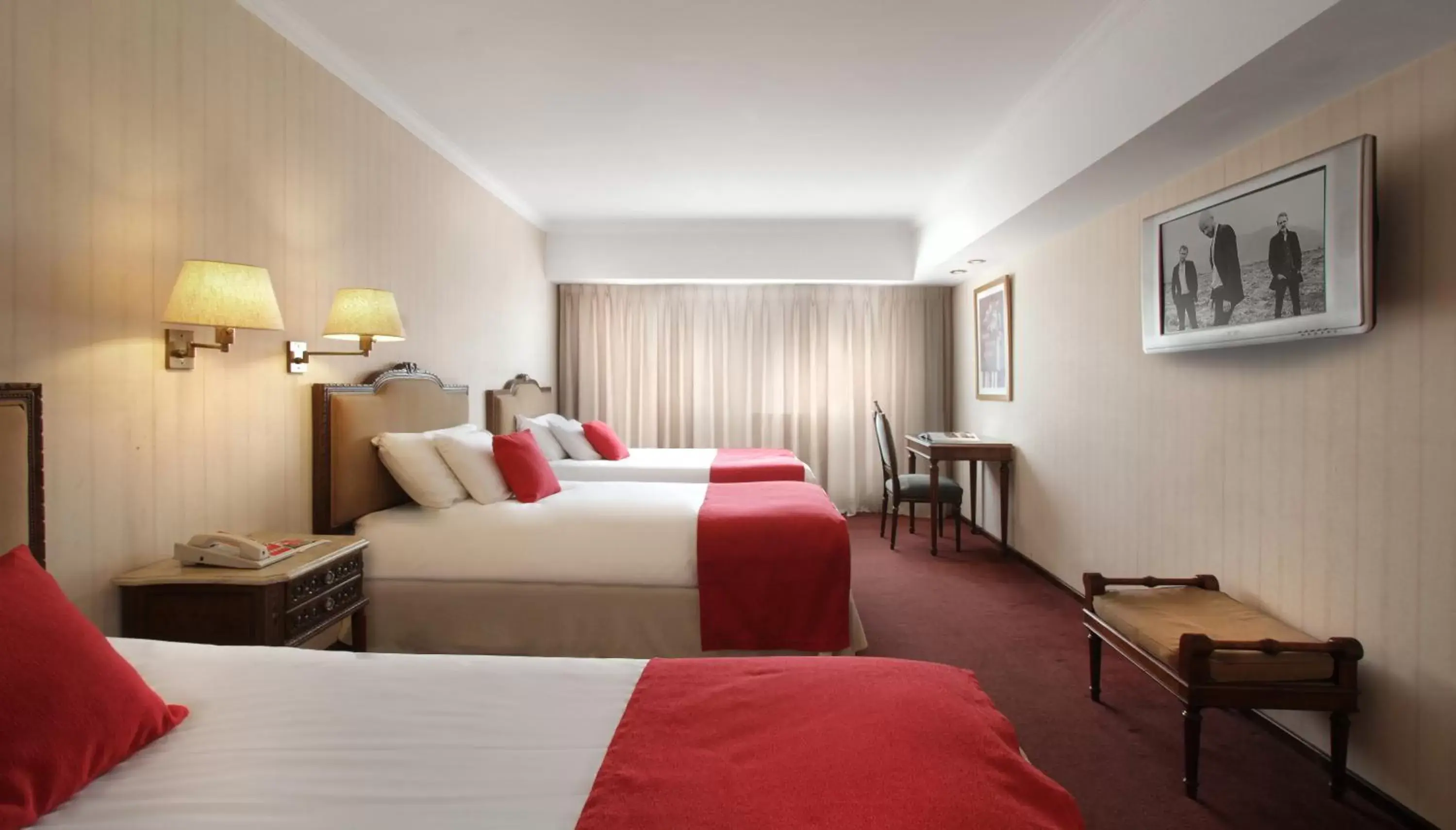 Photo of the whole room, Bed in Ramada by Wyndham Buenos Aires Centro