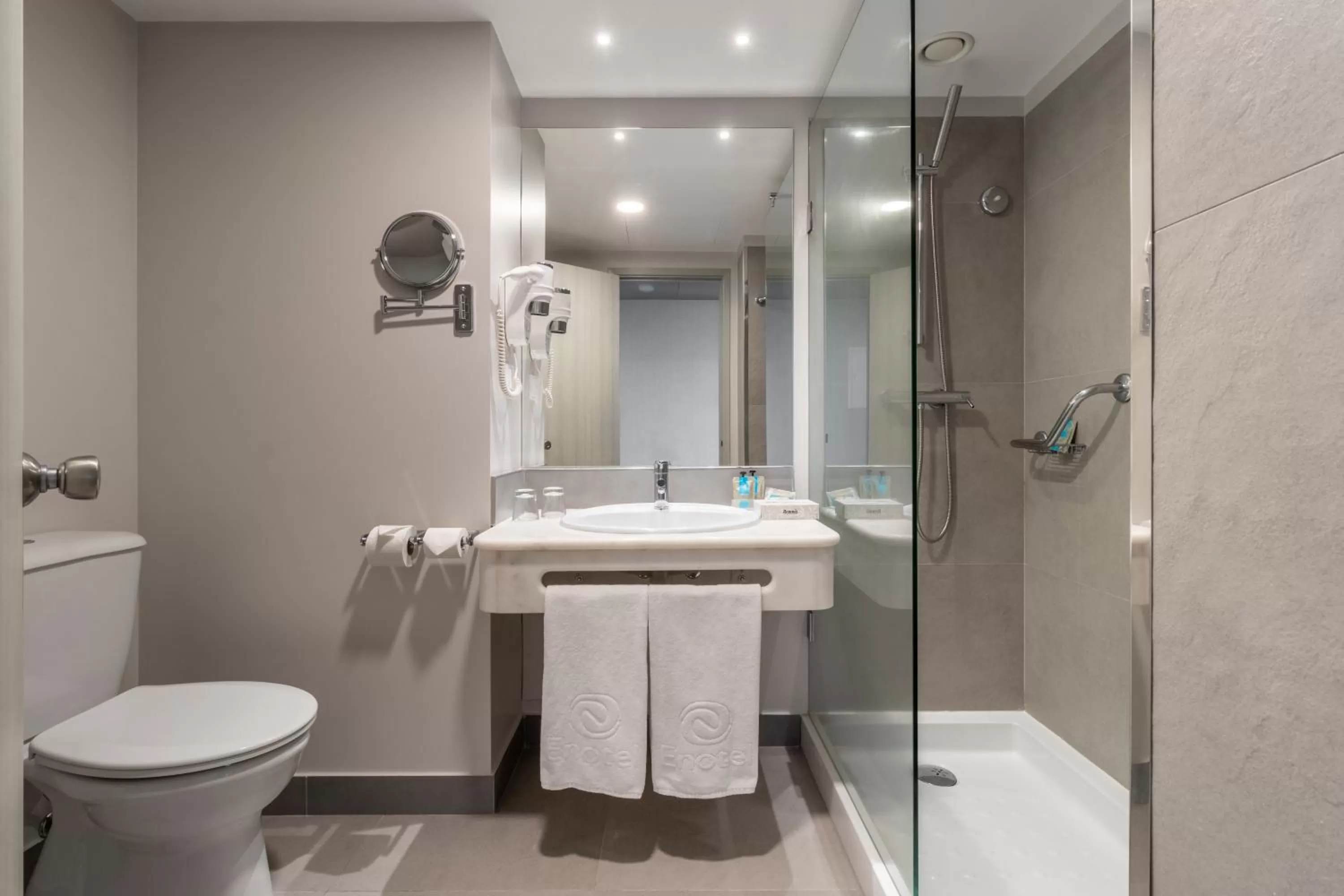 Bathroom in Enotel Magnólia