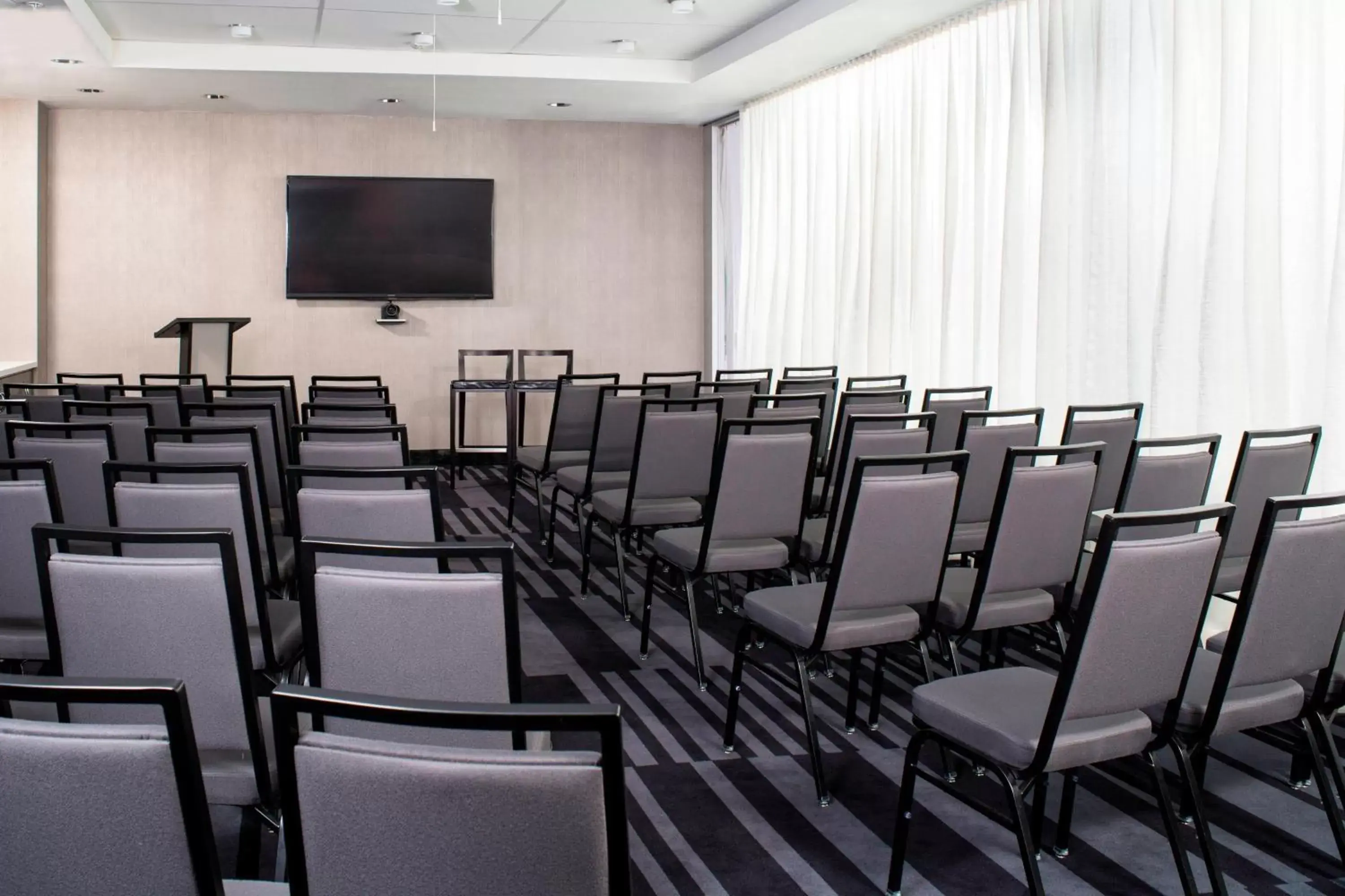 Meeting/conference room in Residence Inn by Marriott New York Manhattan/Central Park