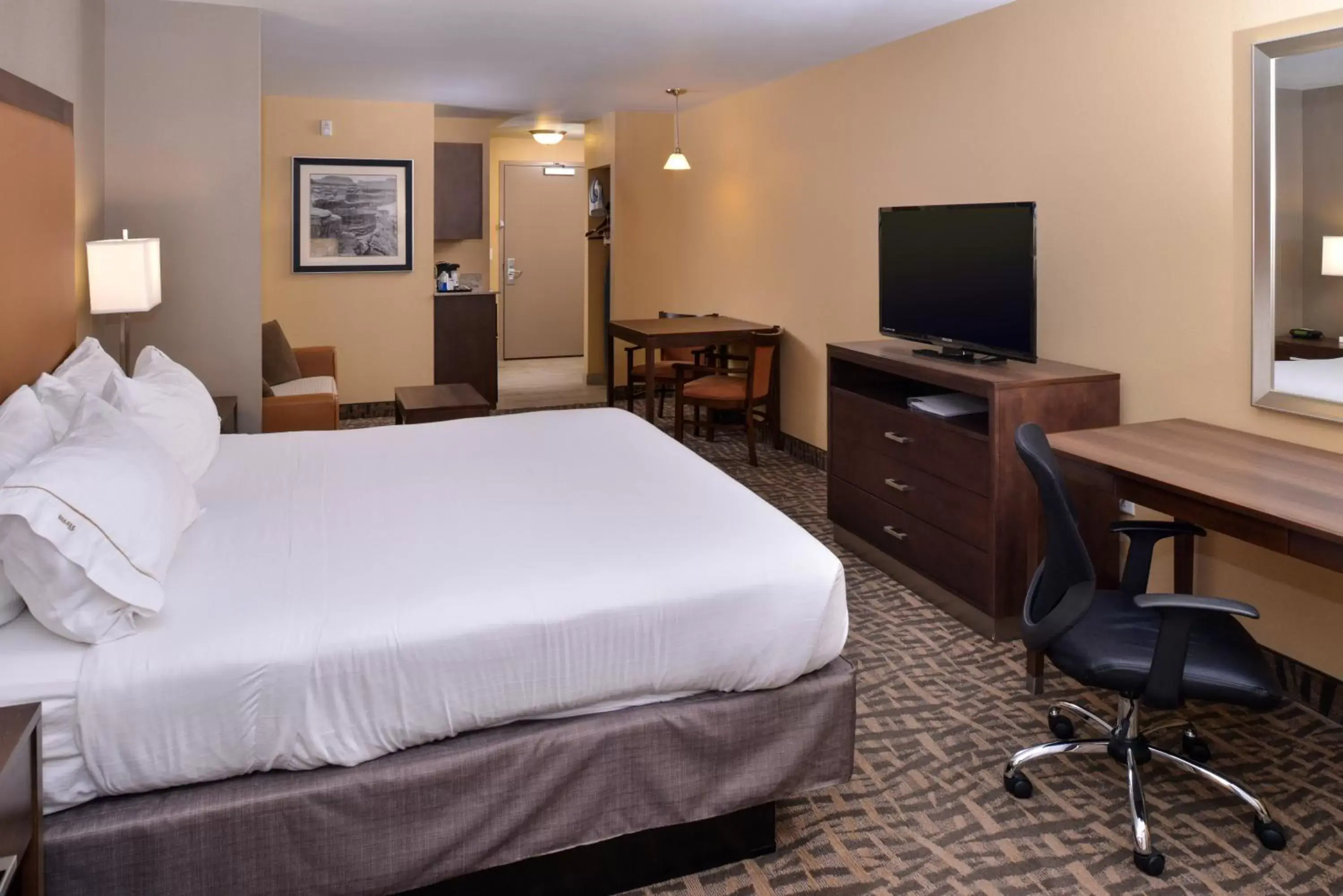 Photo of the whole room, TV/Entertainment Center in Holiday Inn Express Hotels Page, an IHG Hotel