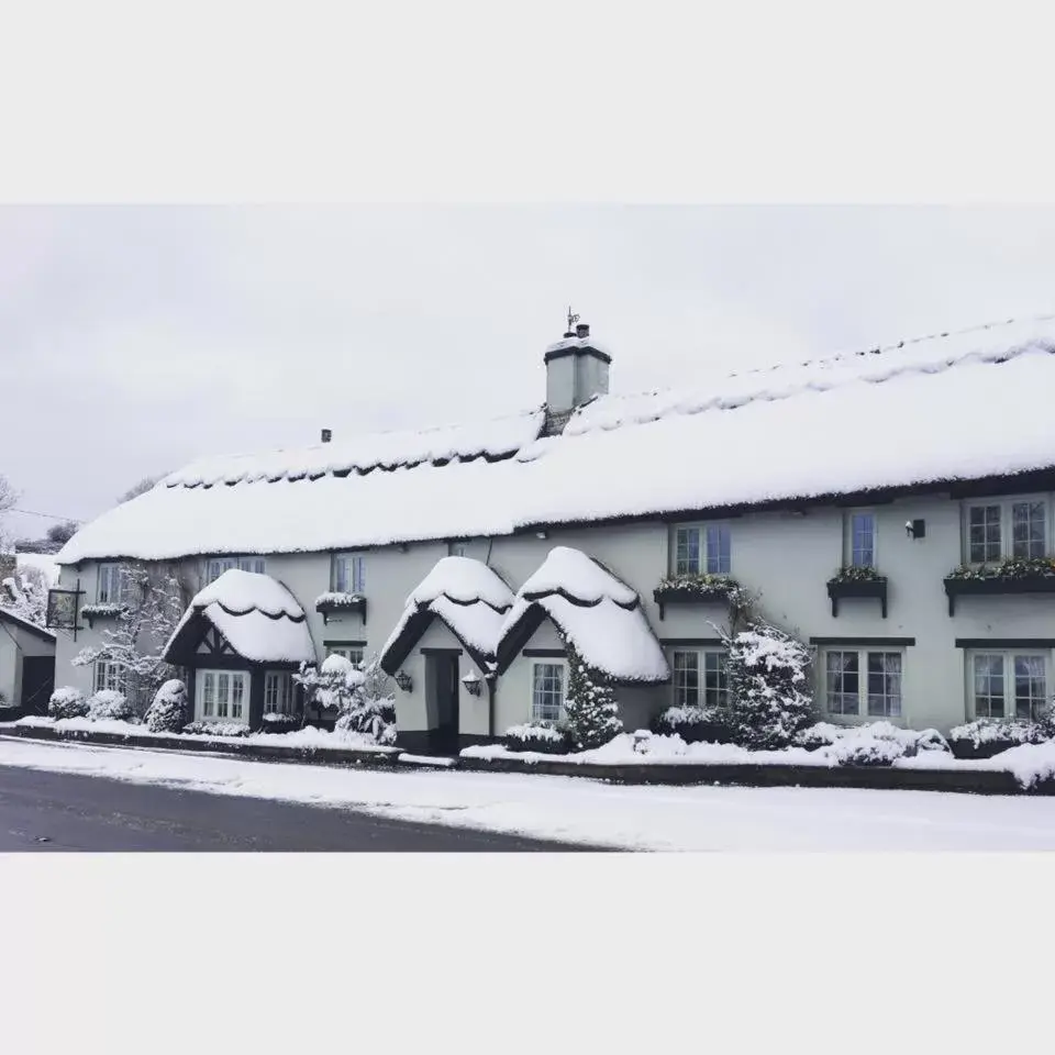 Winter in The Hoops Inn & Country Hotel