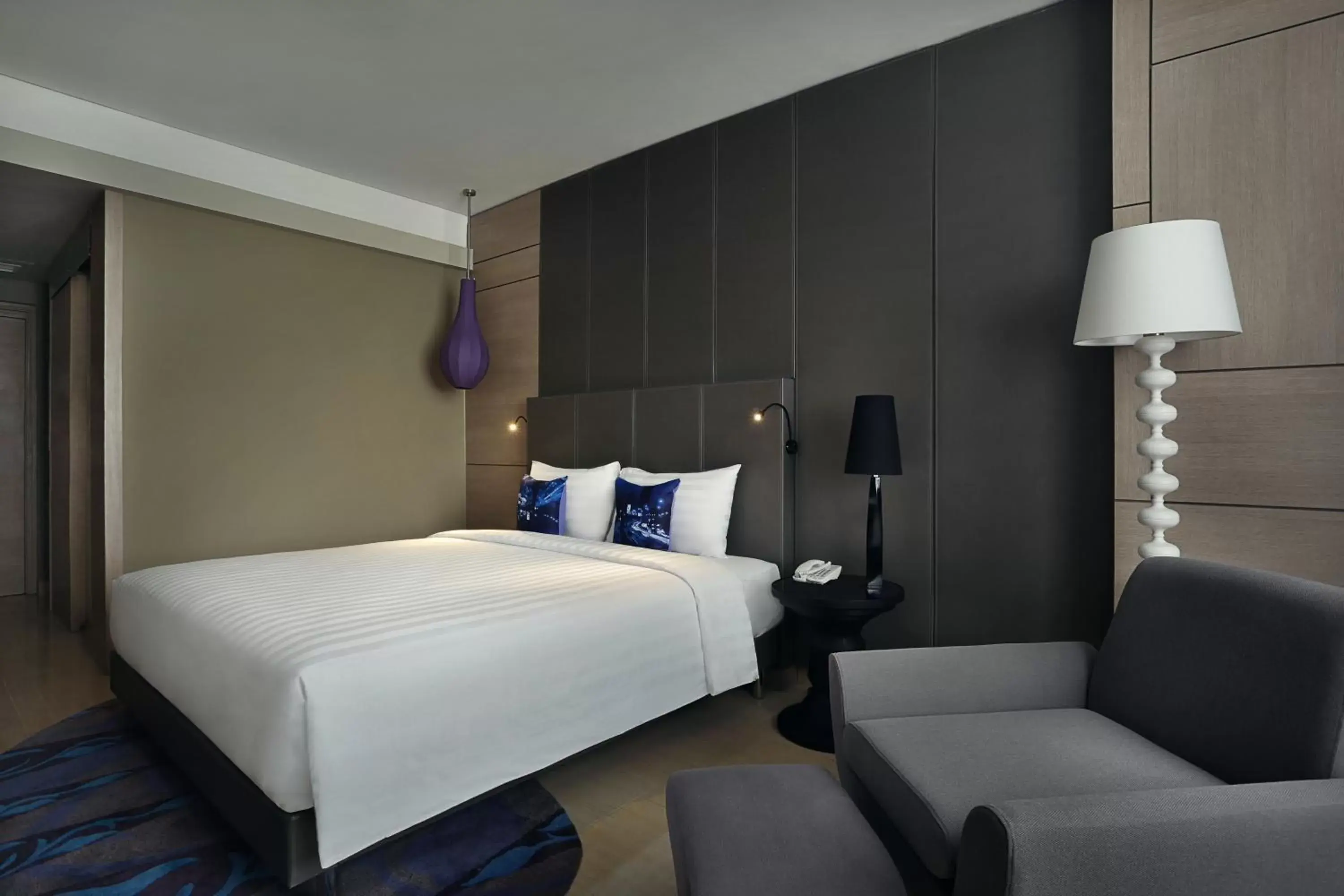 Bedroom, Bed in Mercure Jakarta Sabang