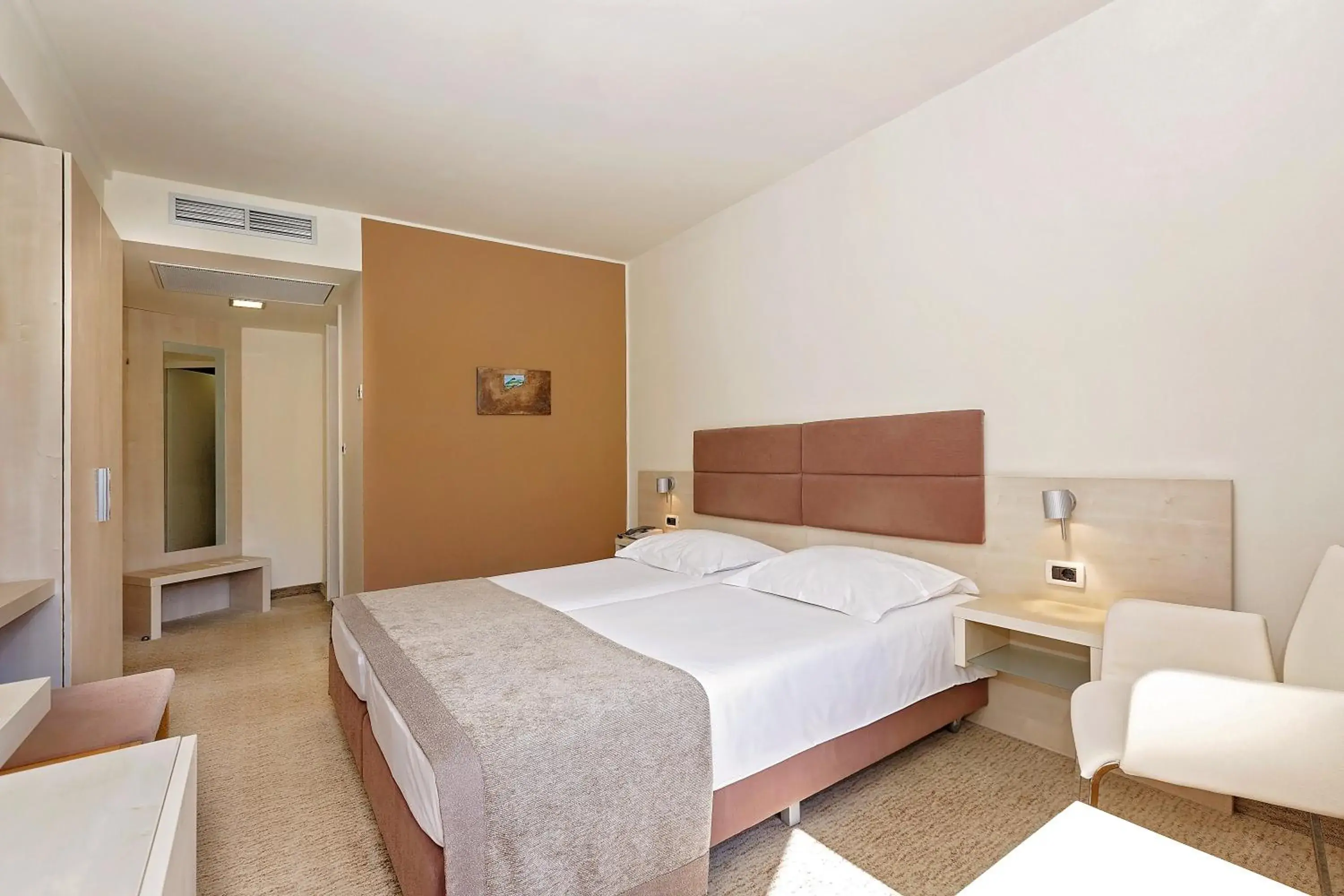 Bedroom in Hotel Mediteran Plava Laguna