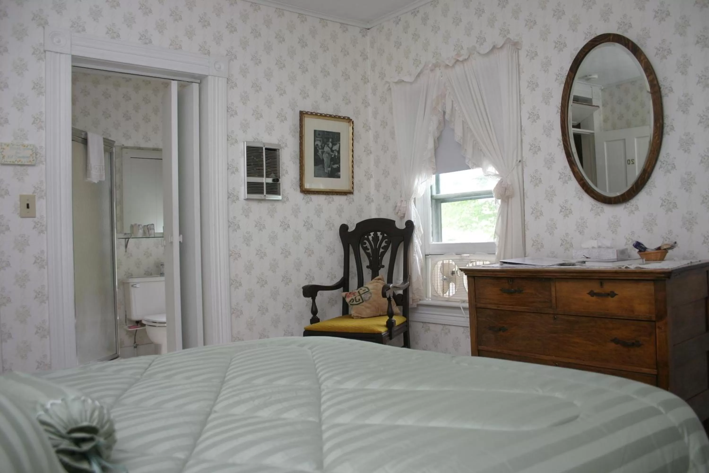 Bedroom in Inn at Starlight Lake & Restaurant